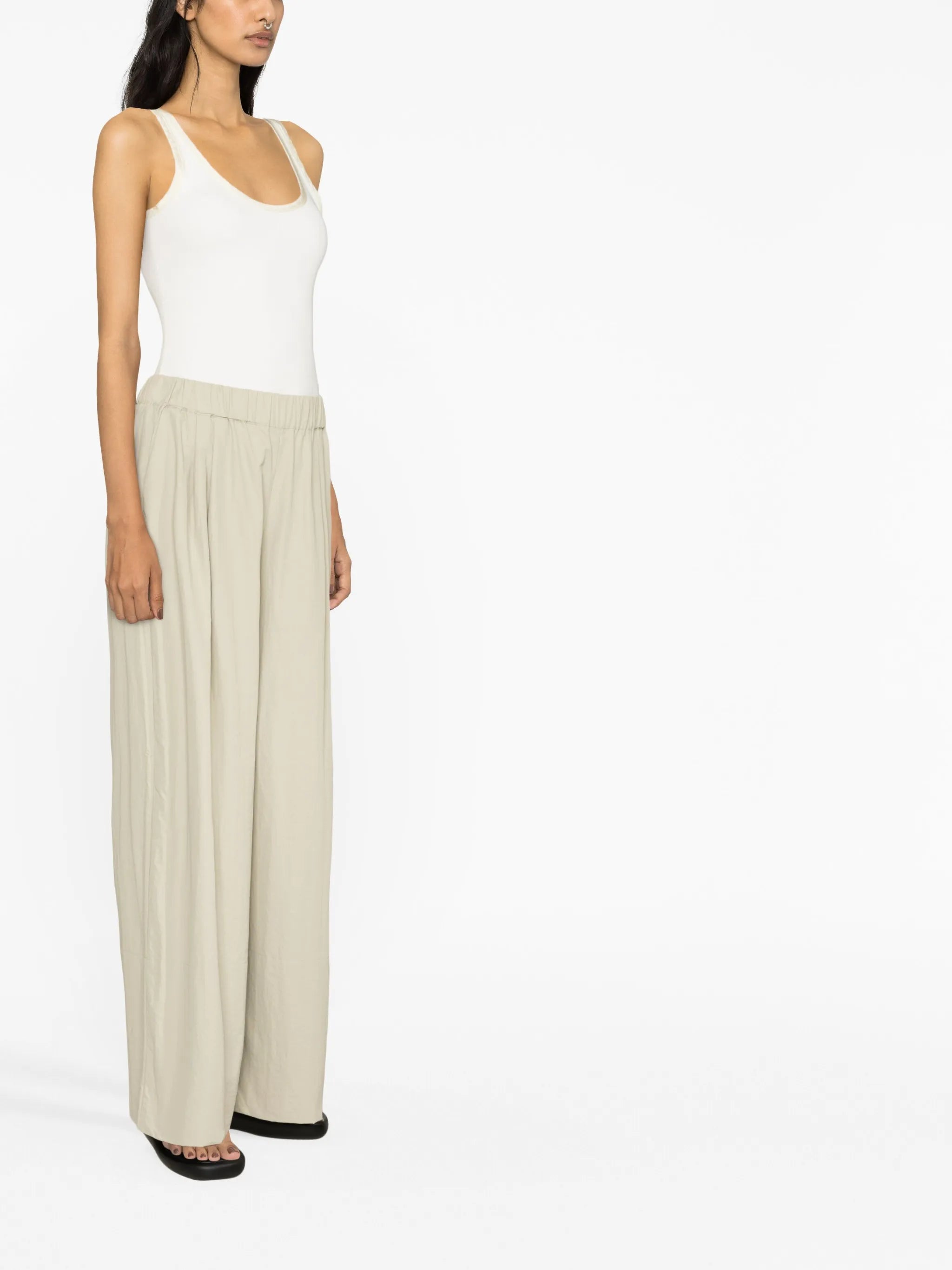 wide-leg trousers