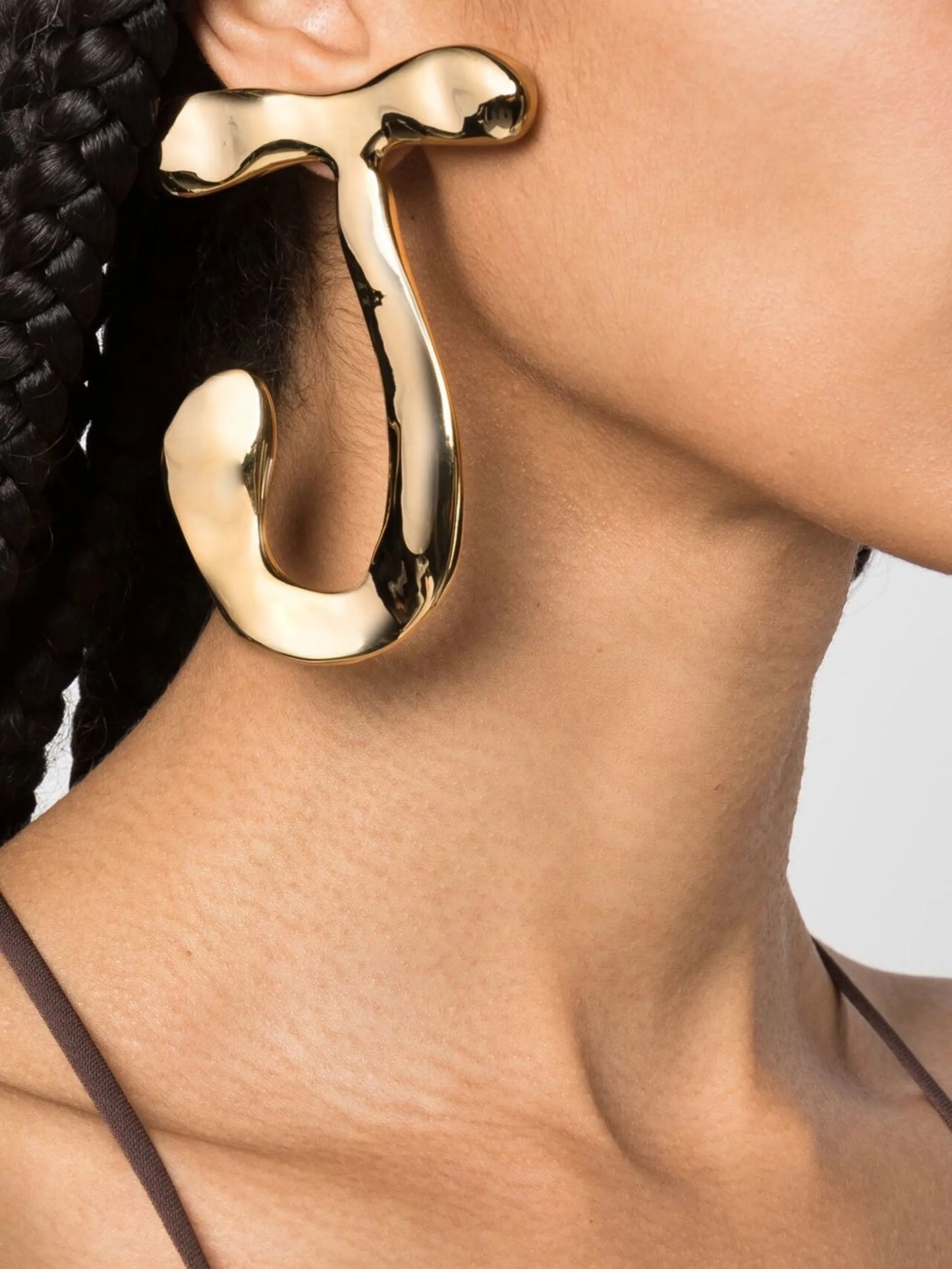 post-back fastening asymmetric earrings