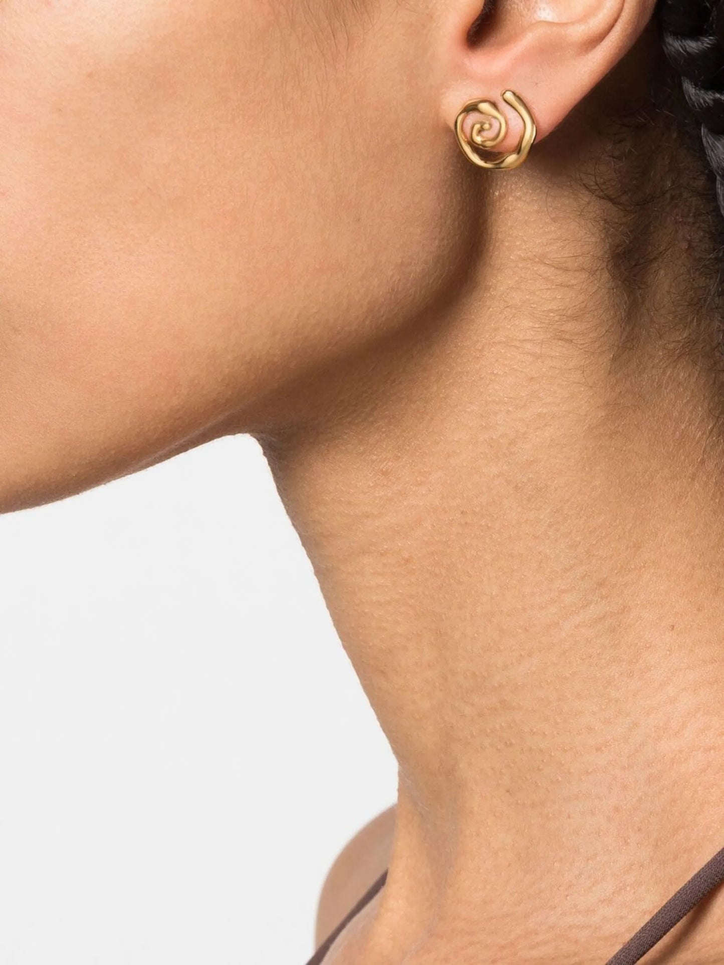post-back fastening asymmetric earrings