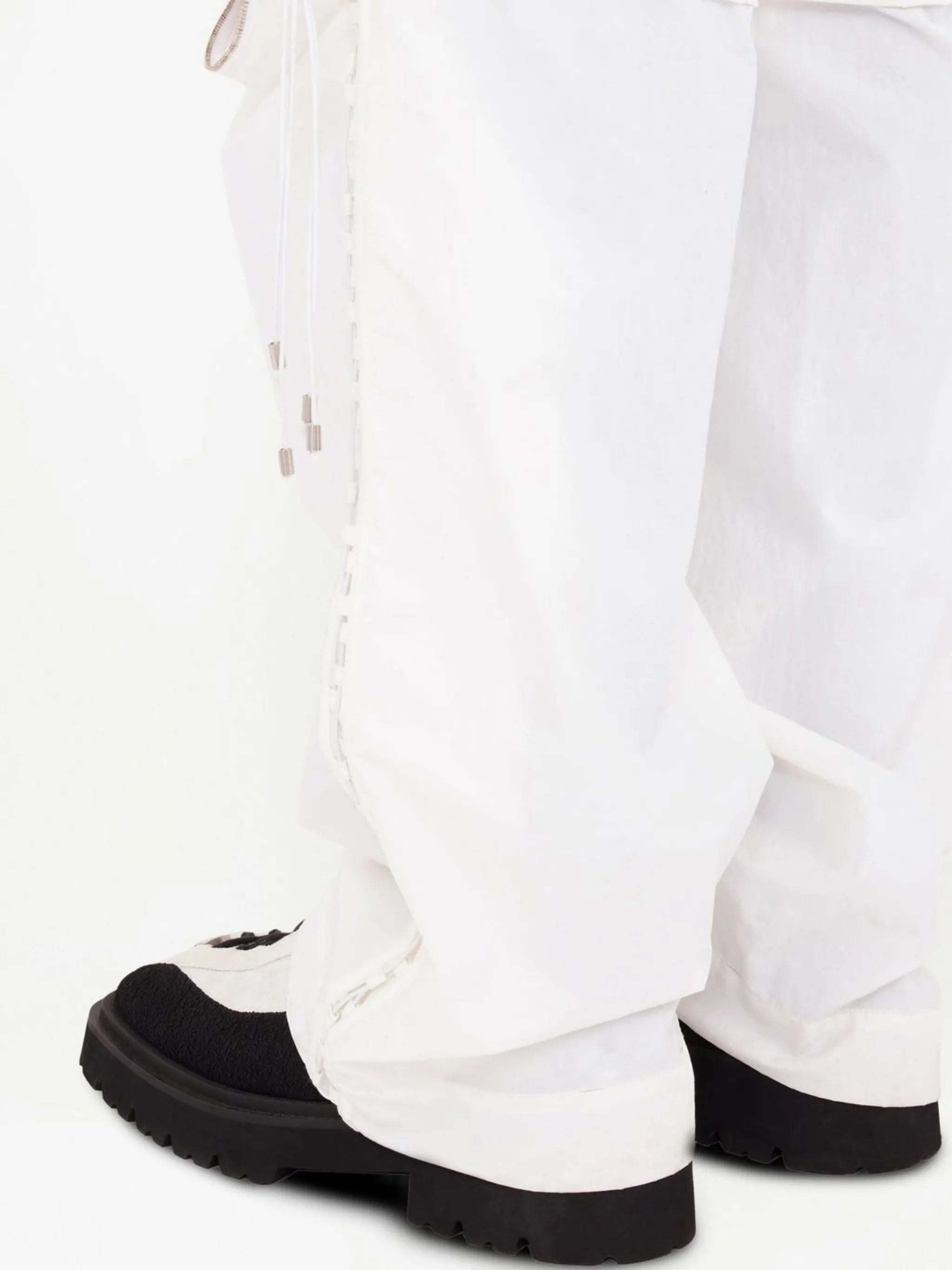 elasticated-waist cargo pants