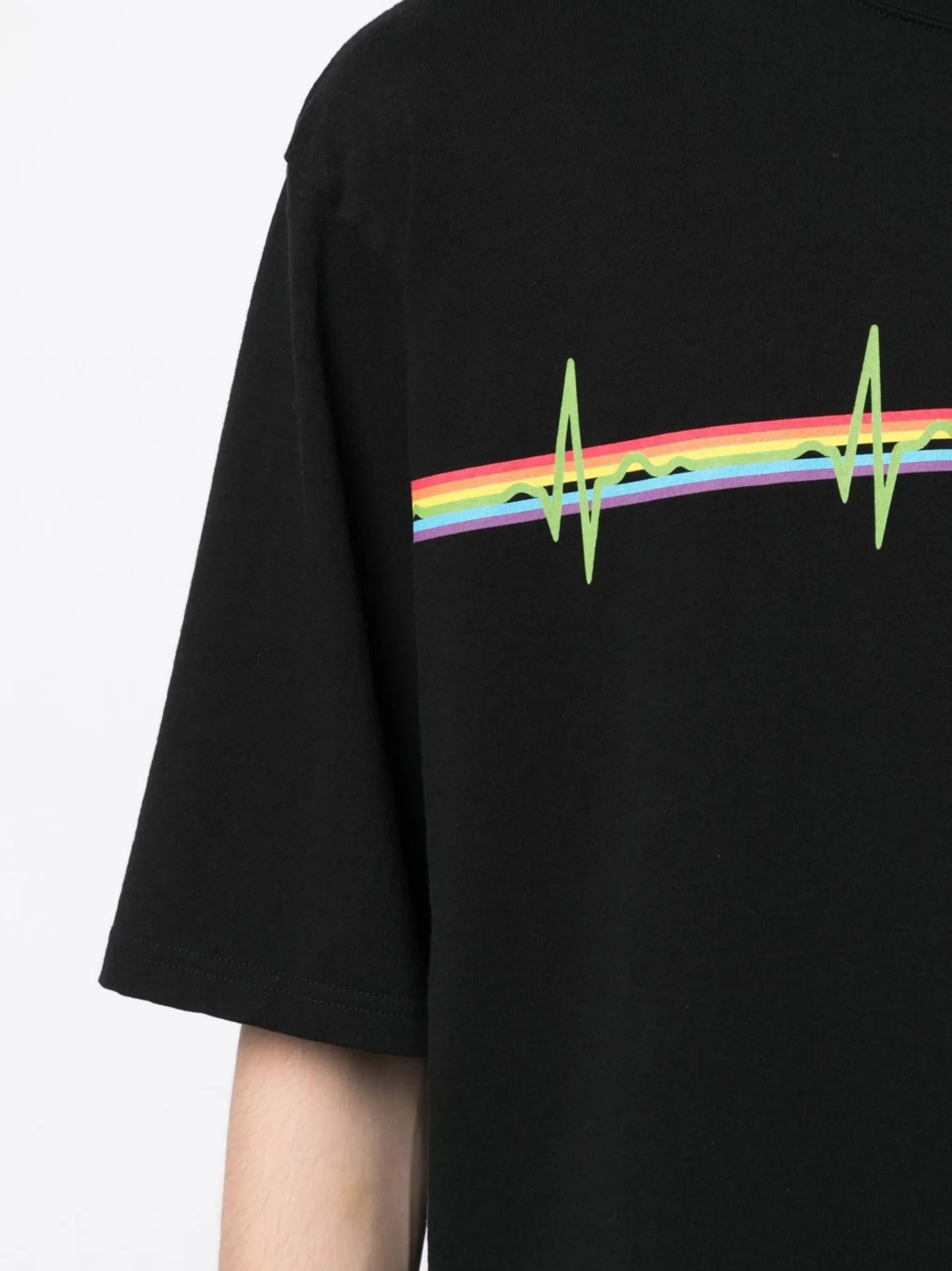 graphic-print T-shirt