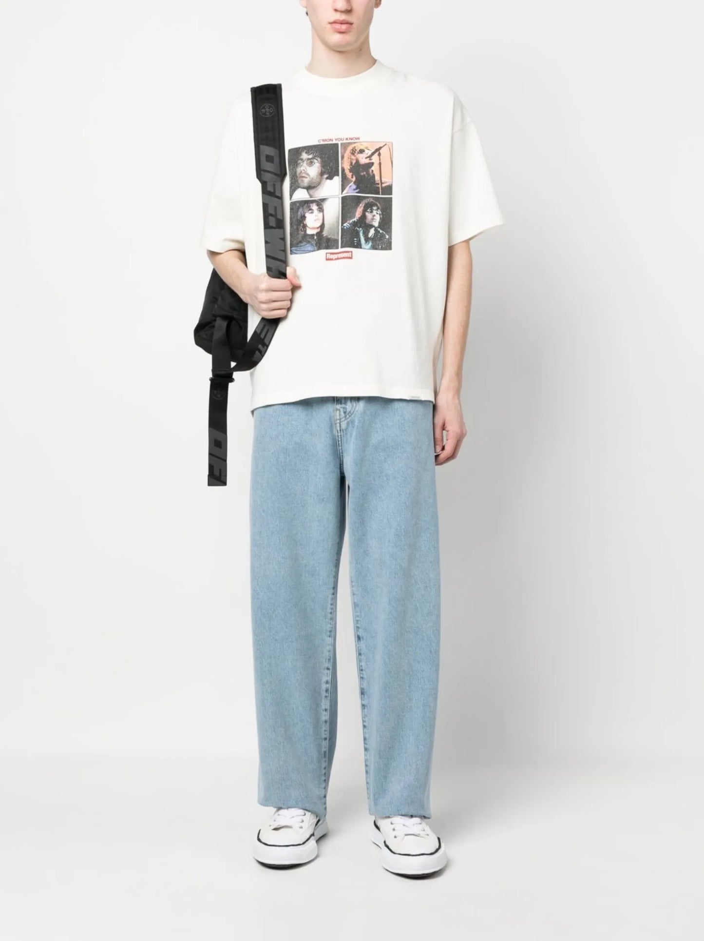 graphic-print T-shirt
