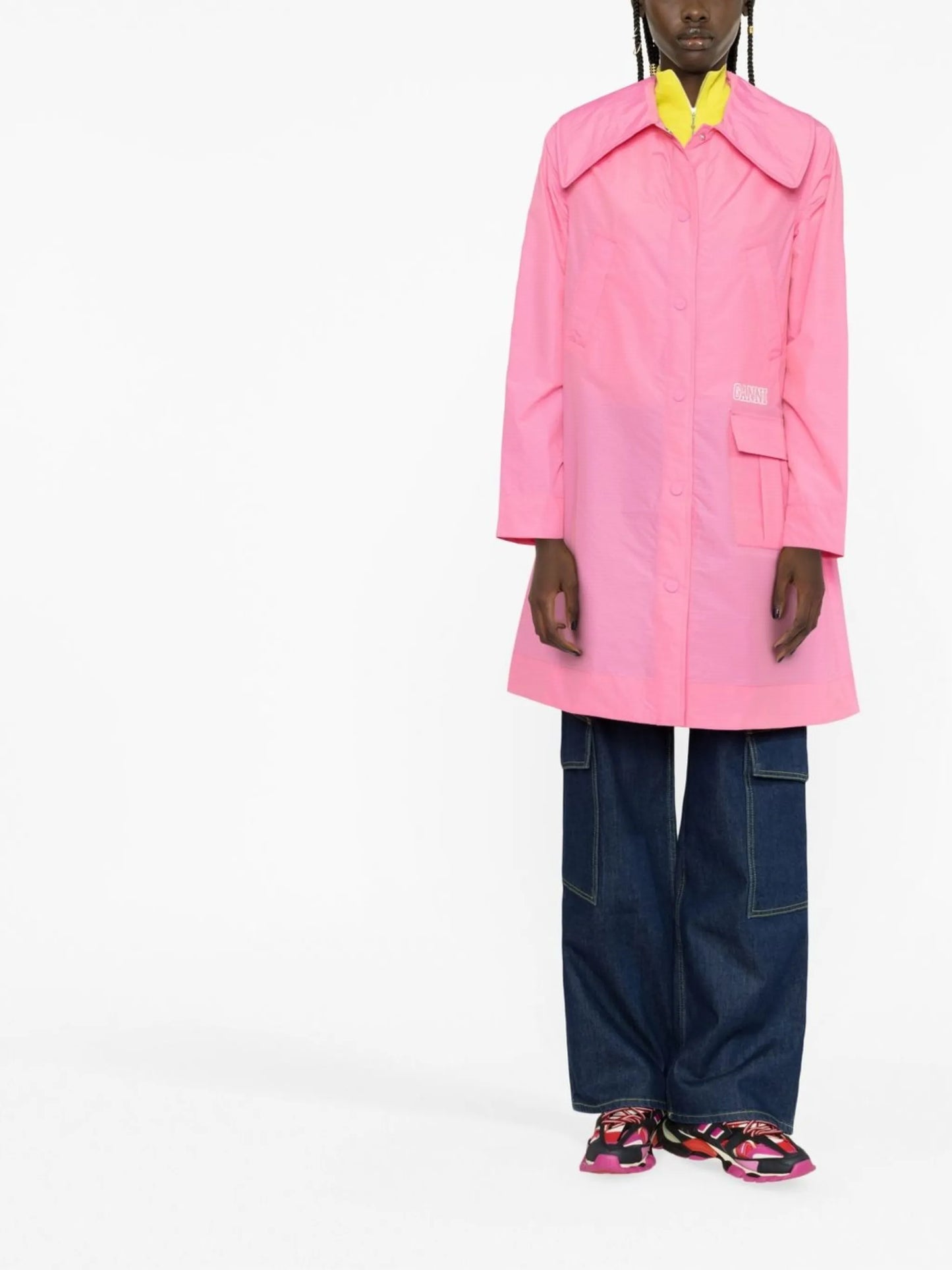 oversized-collar raincoat