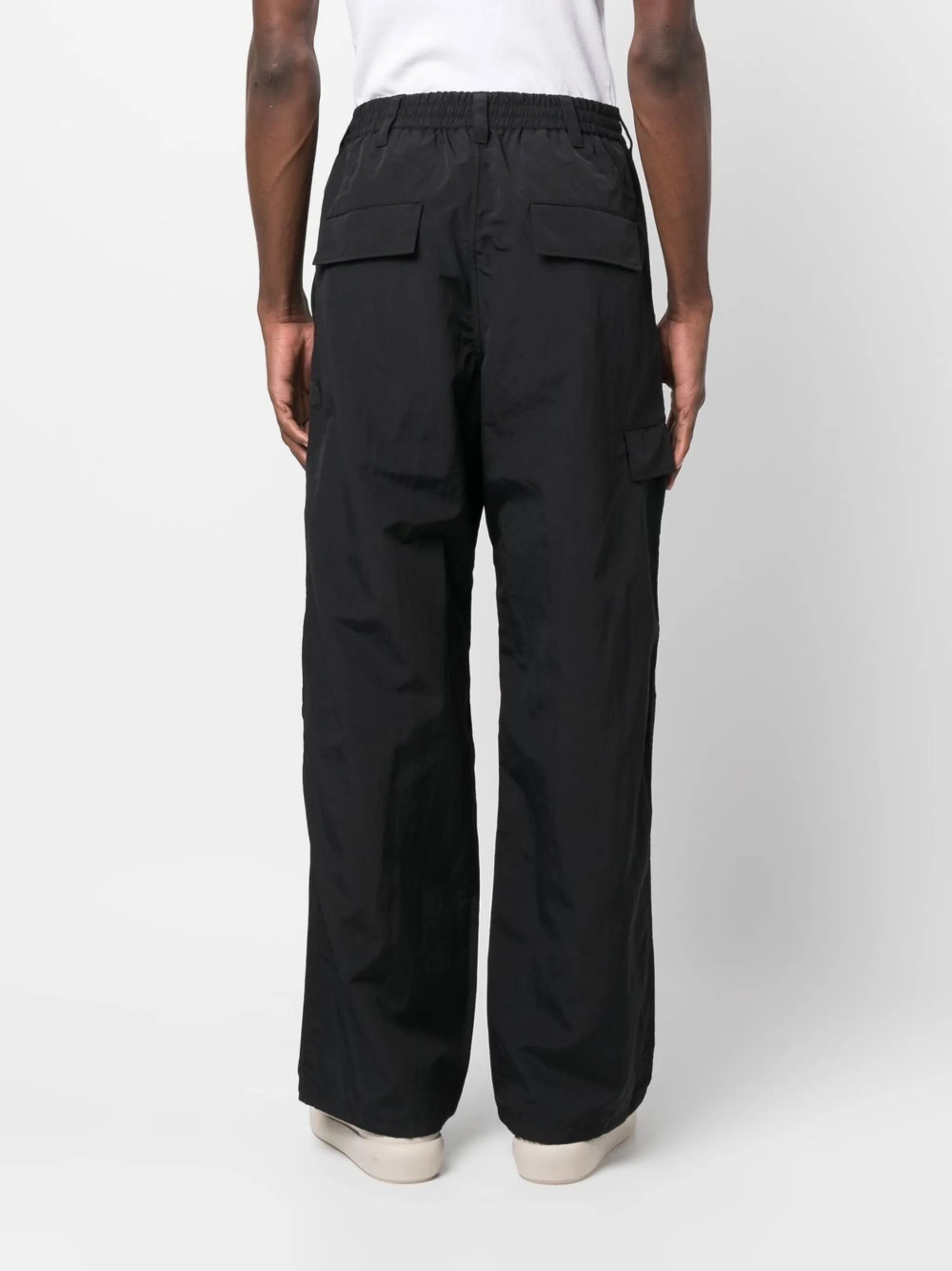 loose-fit cotton pants