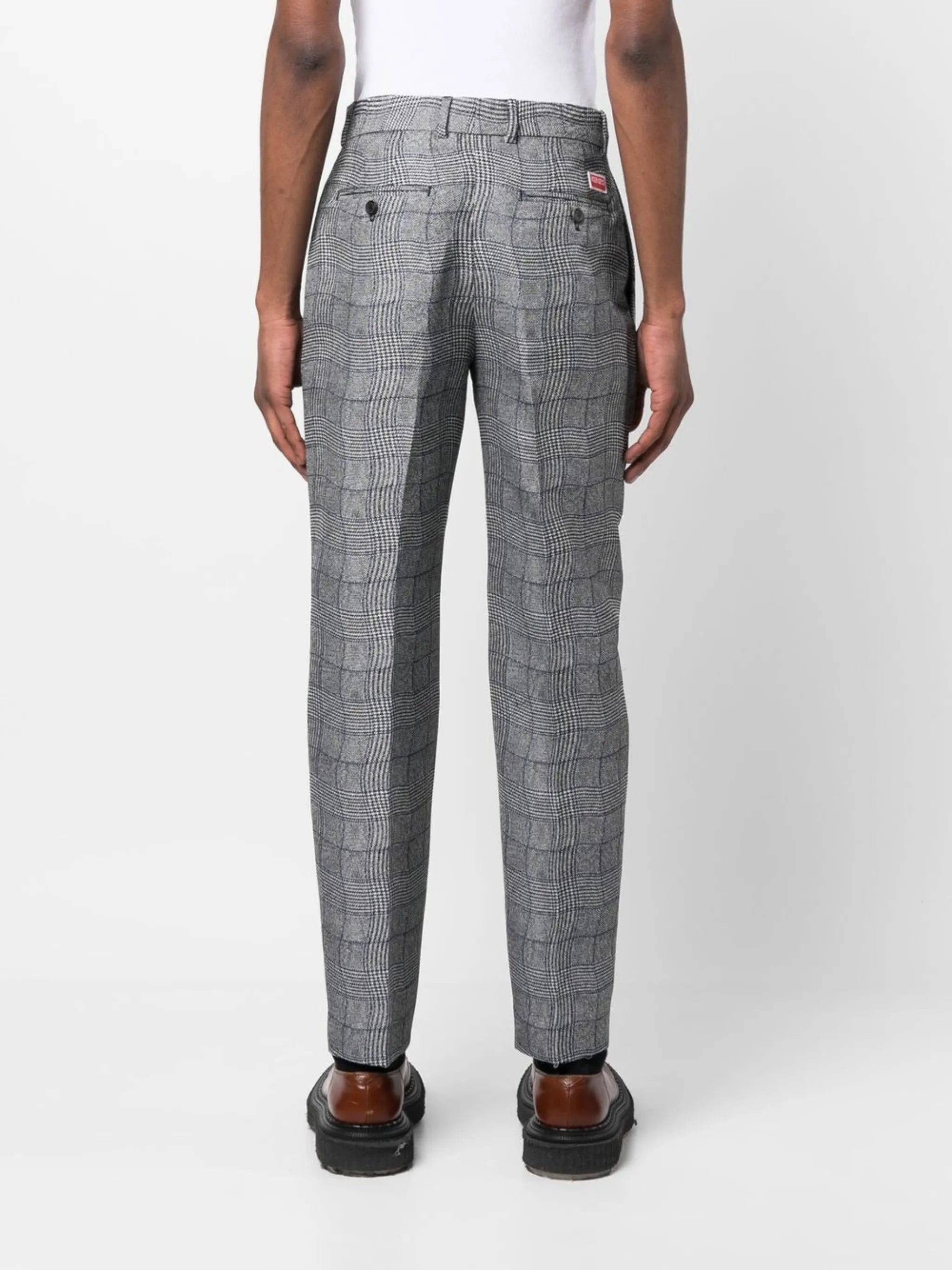 wavy checkered pattern trousers