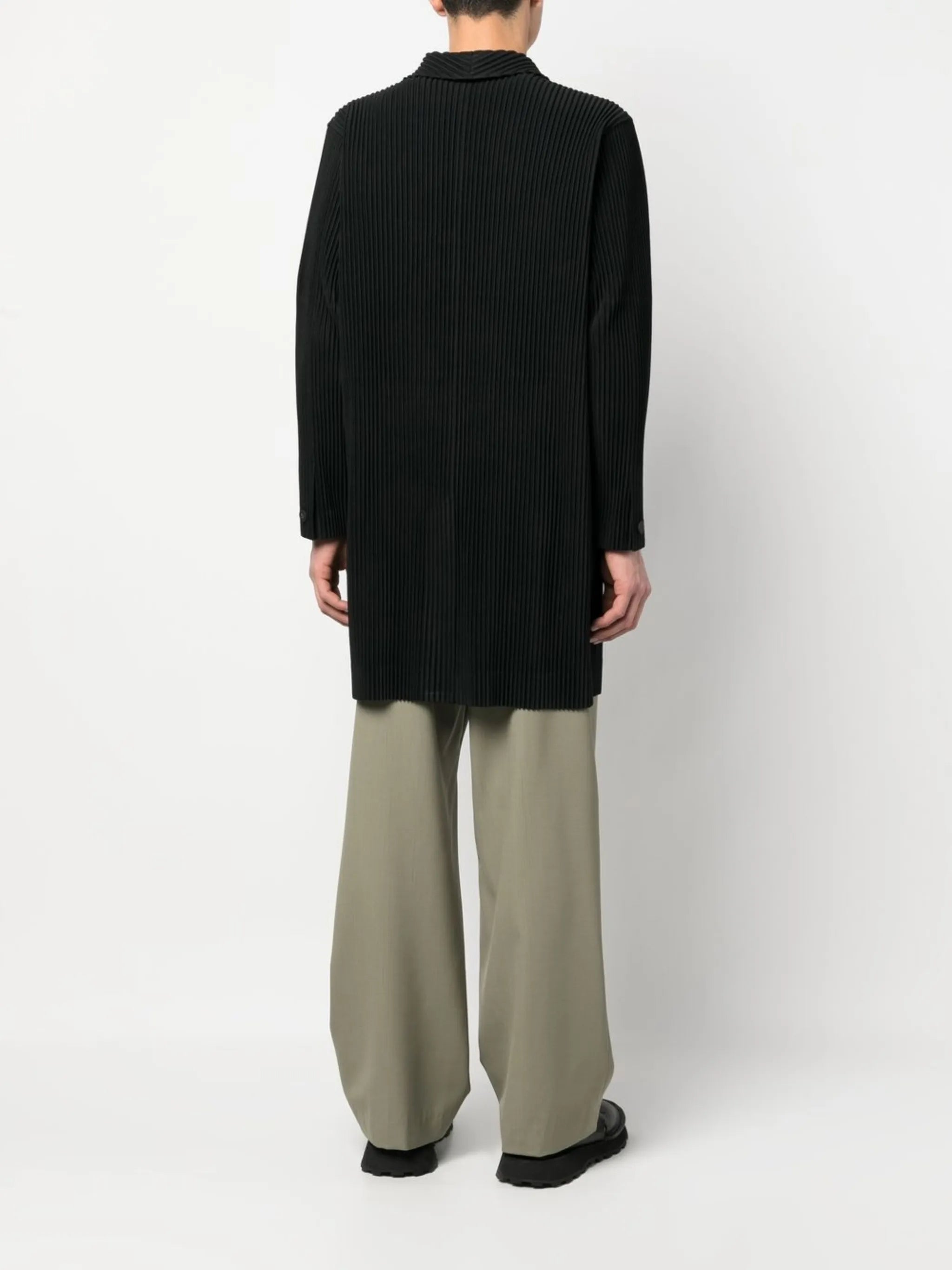 plissé single-breasted coat