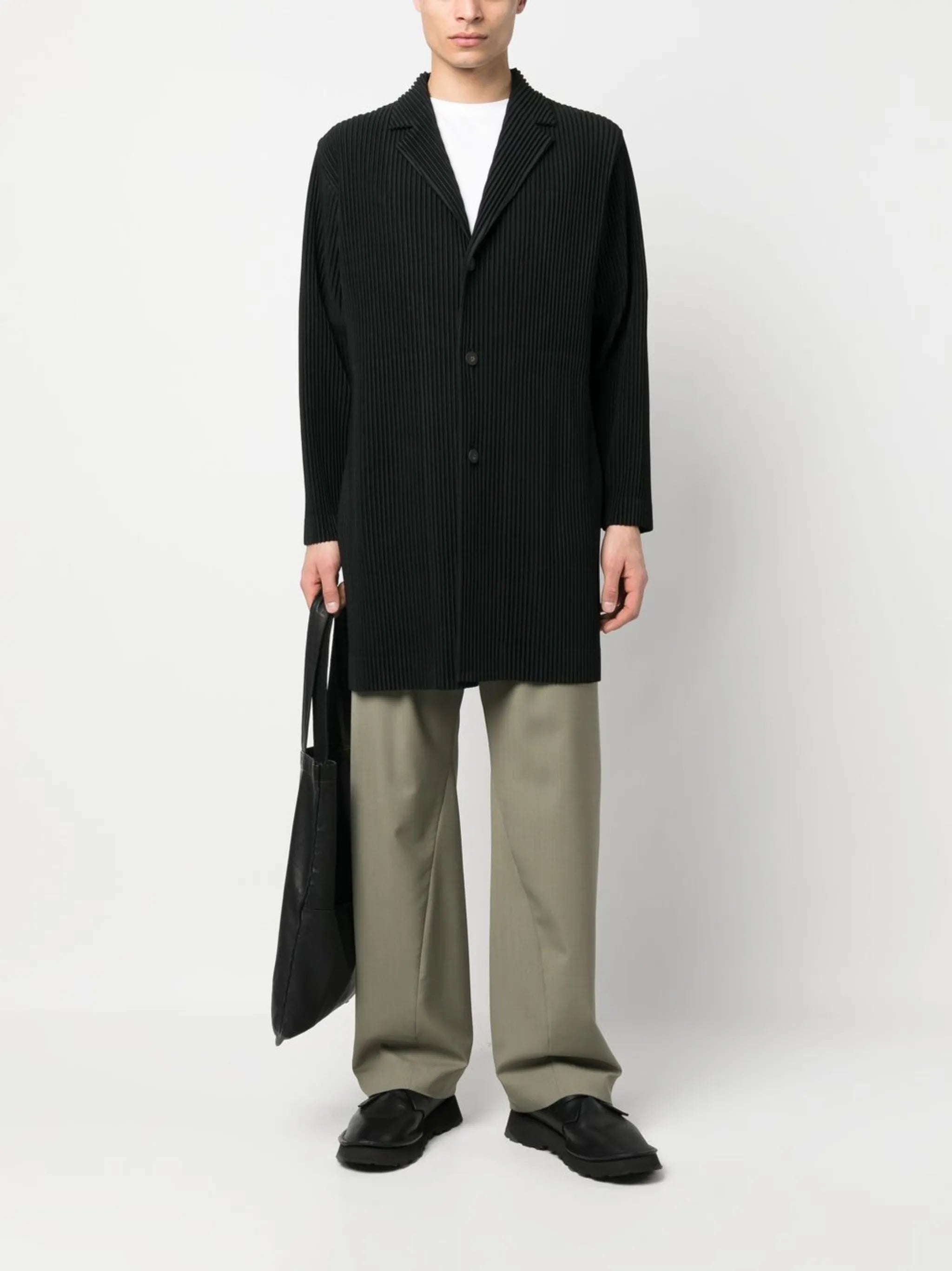 plissé single-breasted coat