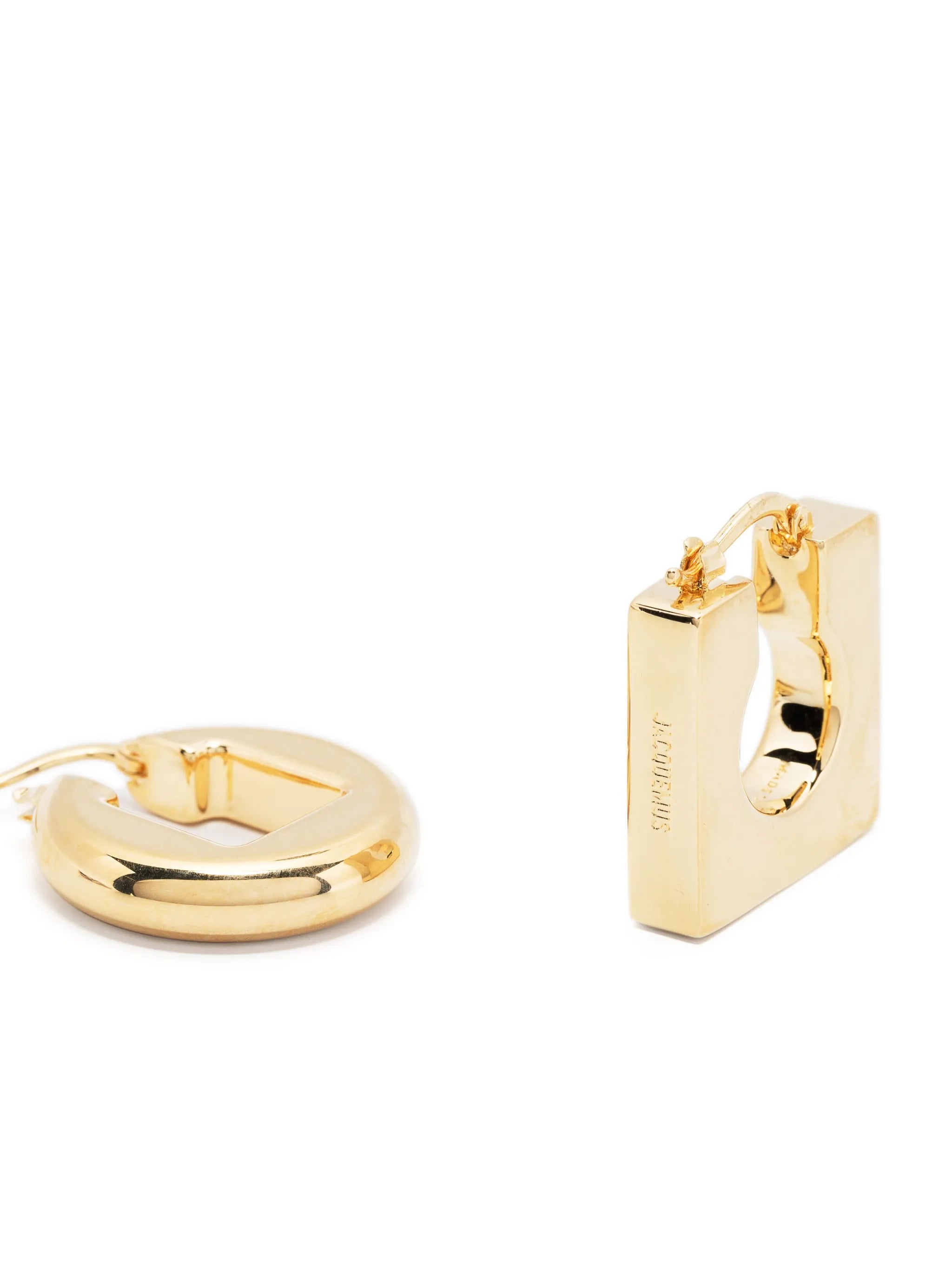 Les Boucles Rond Carre earrings
