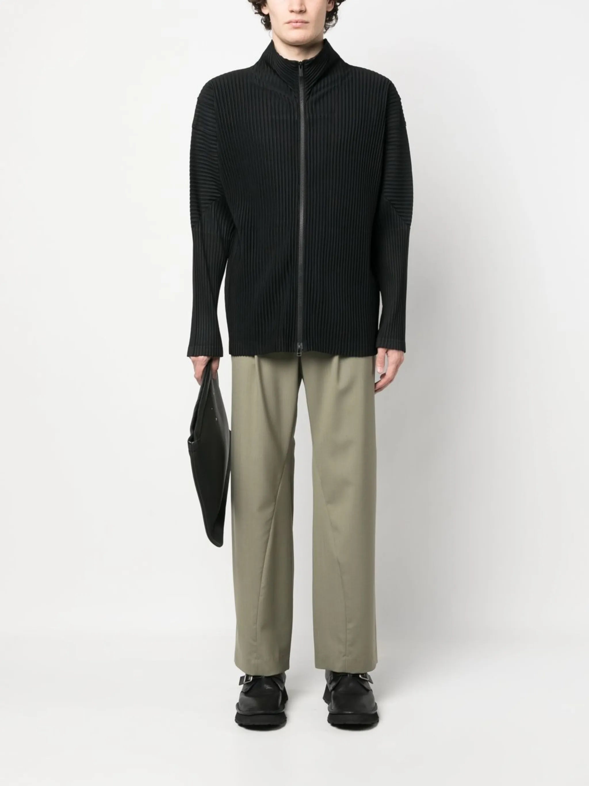 zip-up pleated jacket