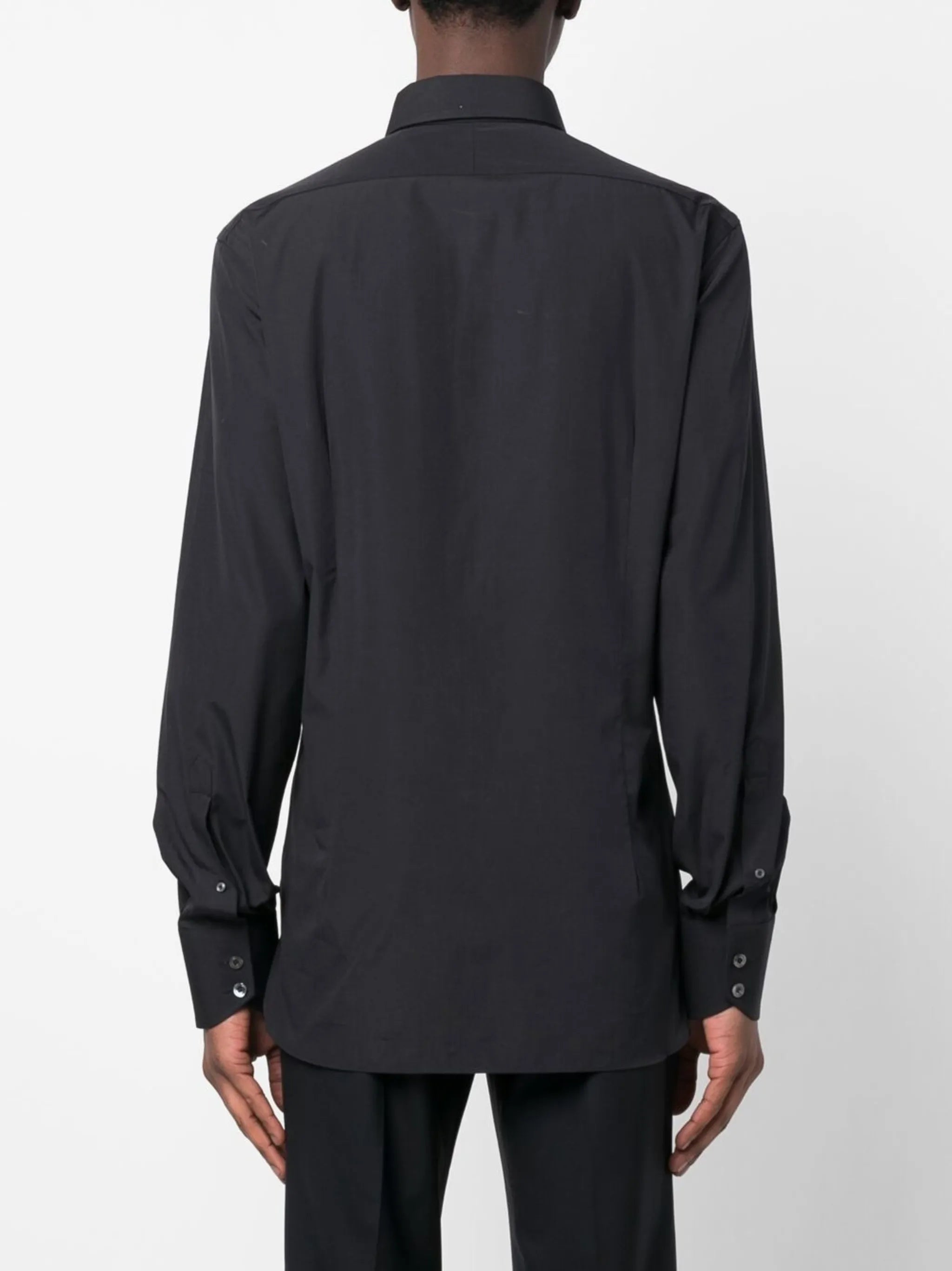 long-sleeved cotton shirt