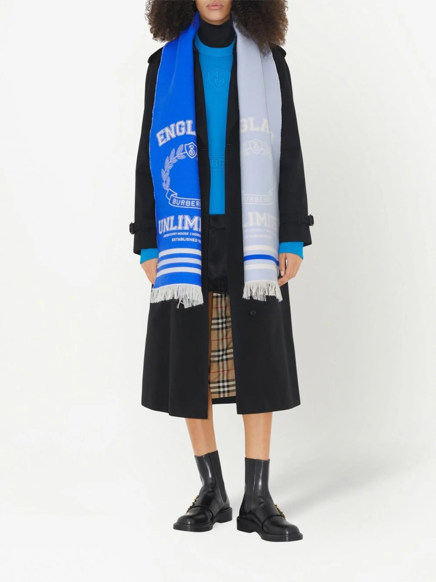 College jacquard scarf