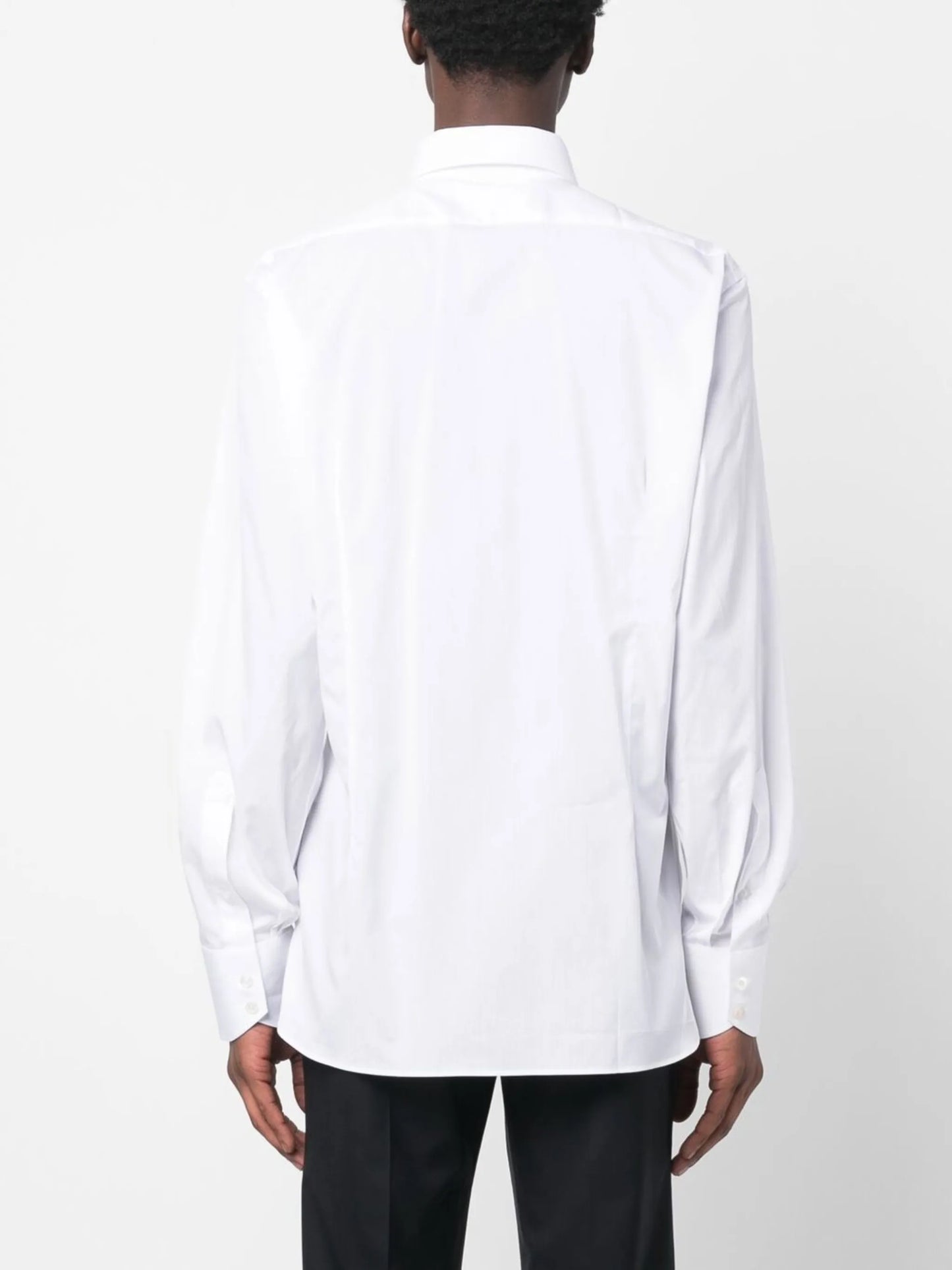 long-sleeved cotton shirt