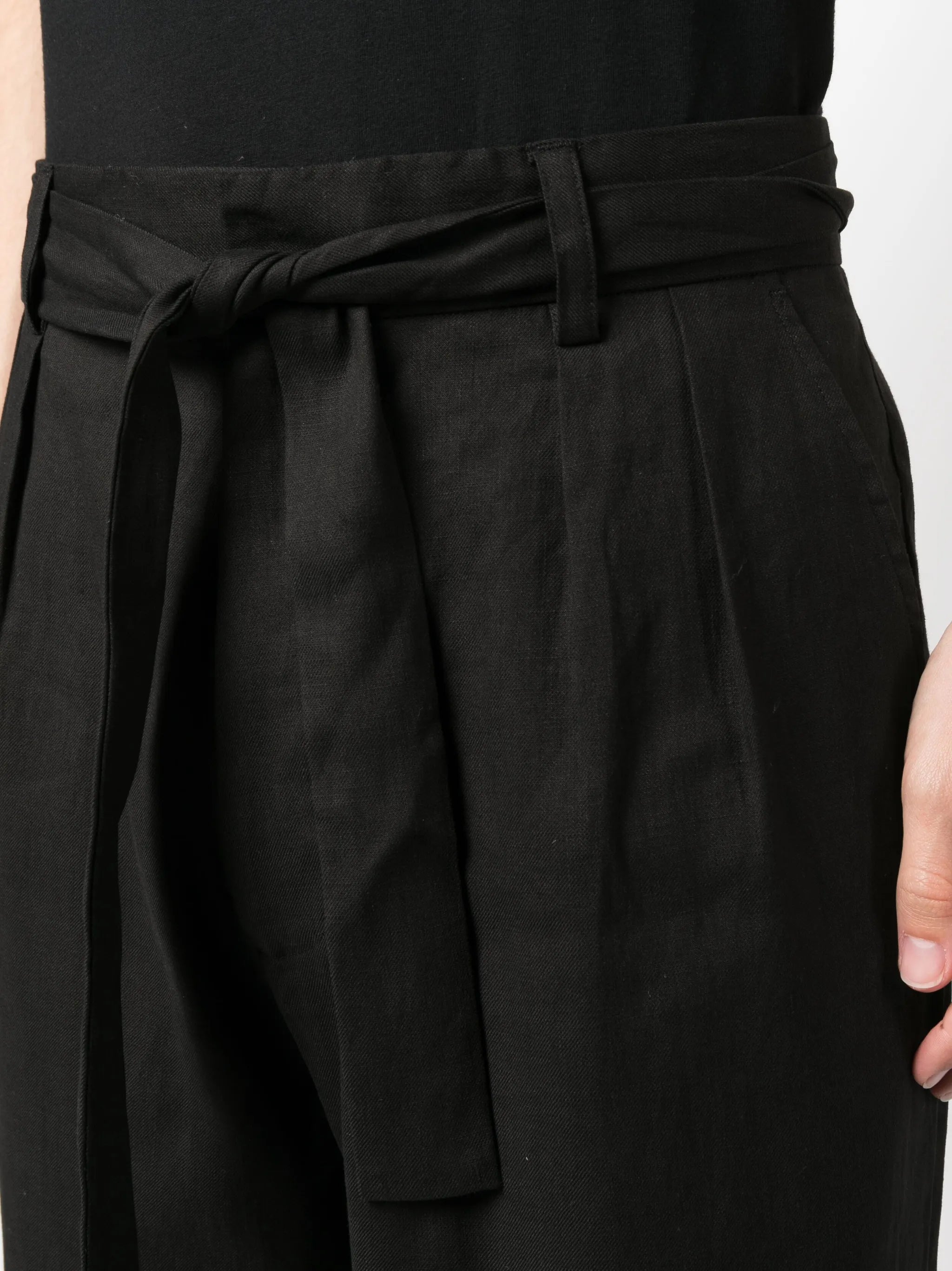 tied-waist wide-leg trousers