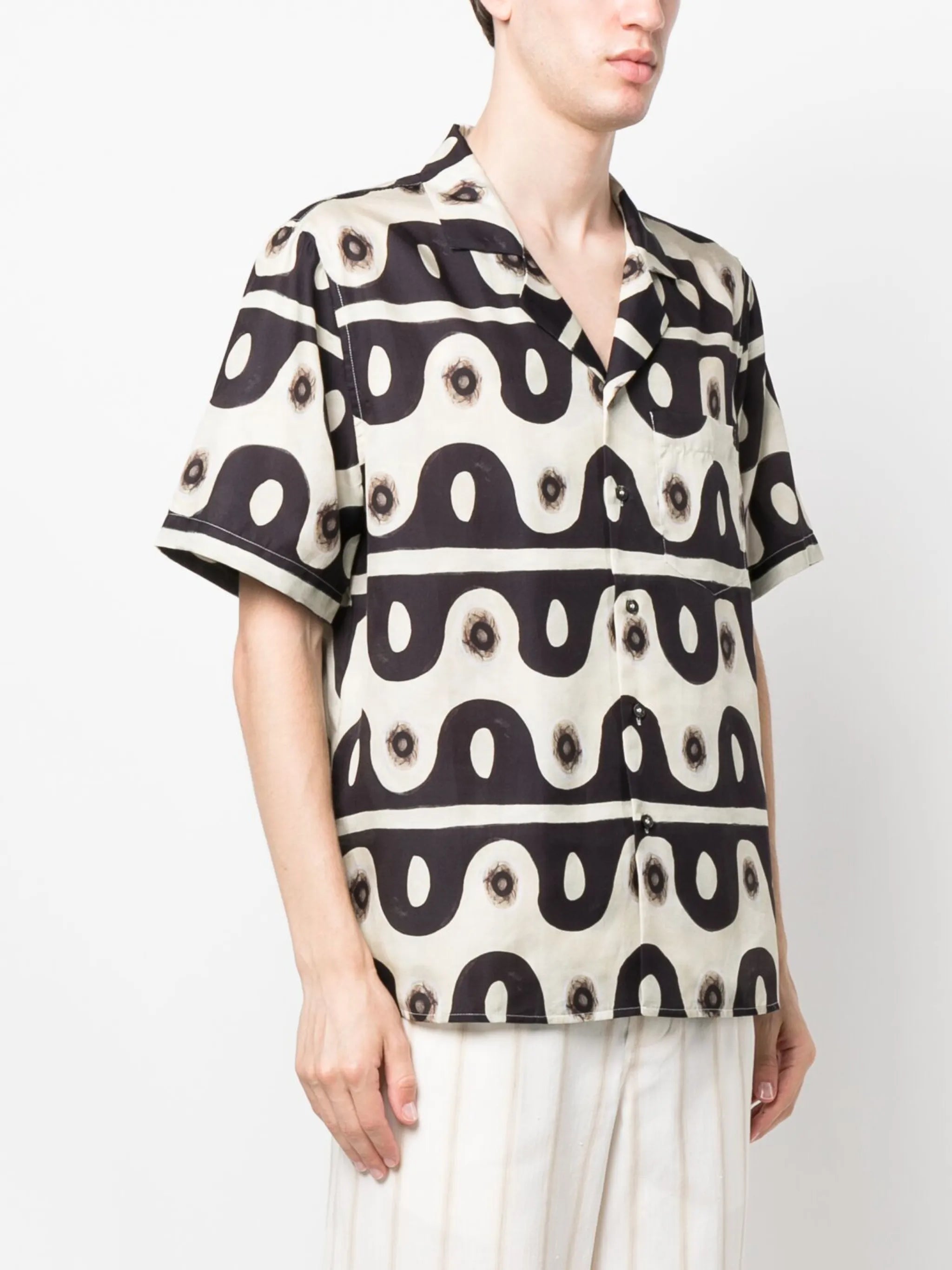 graphic-print short-sleeve shirt