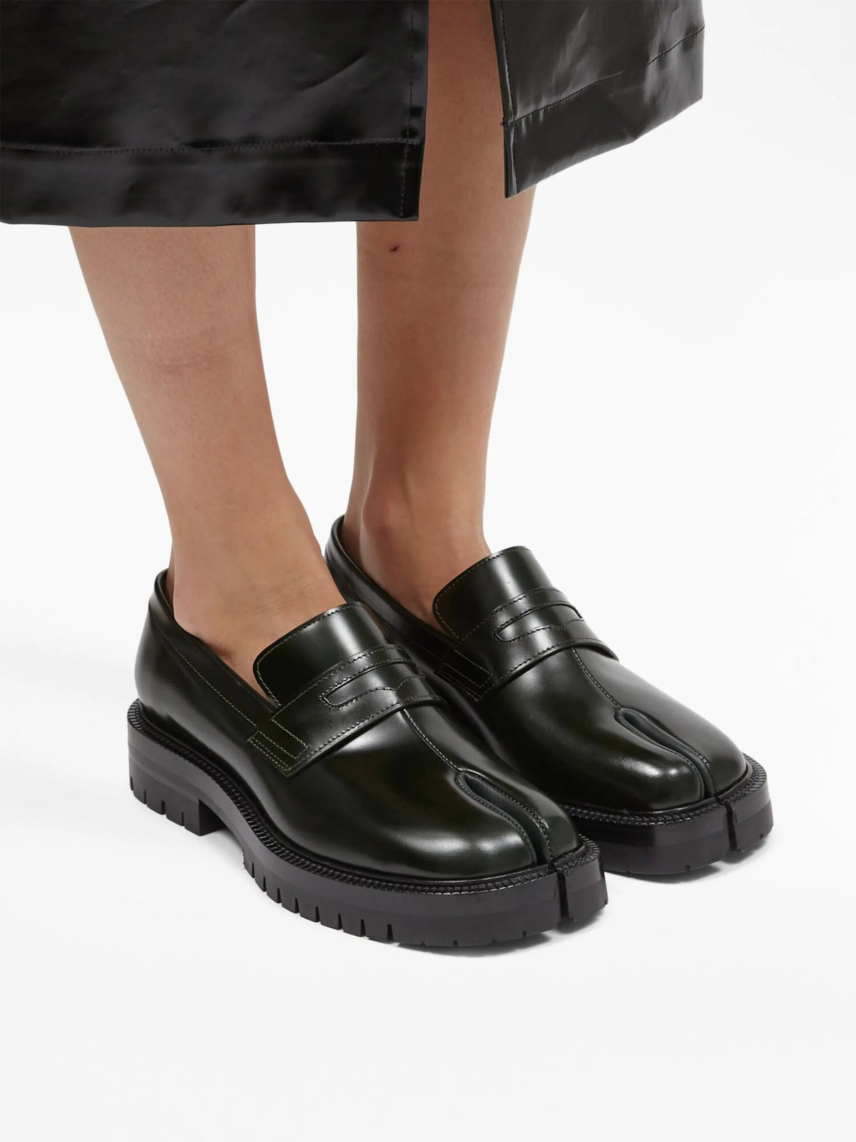Tabi leather loafers