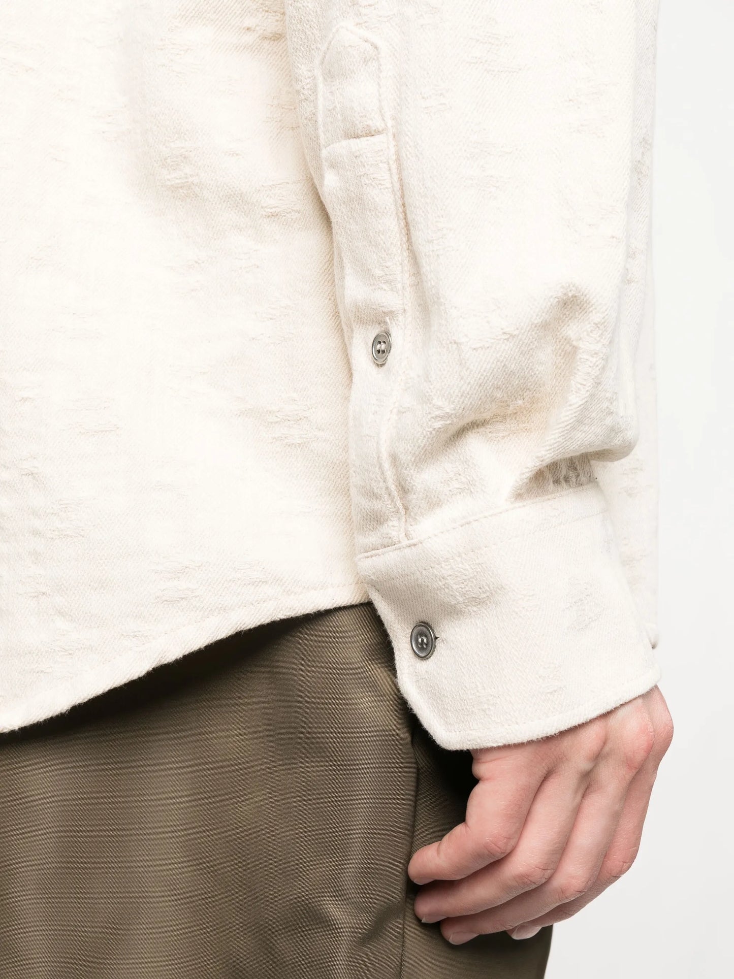 button-fastening cotton shirt