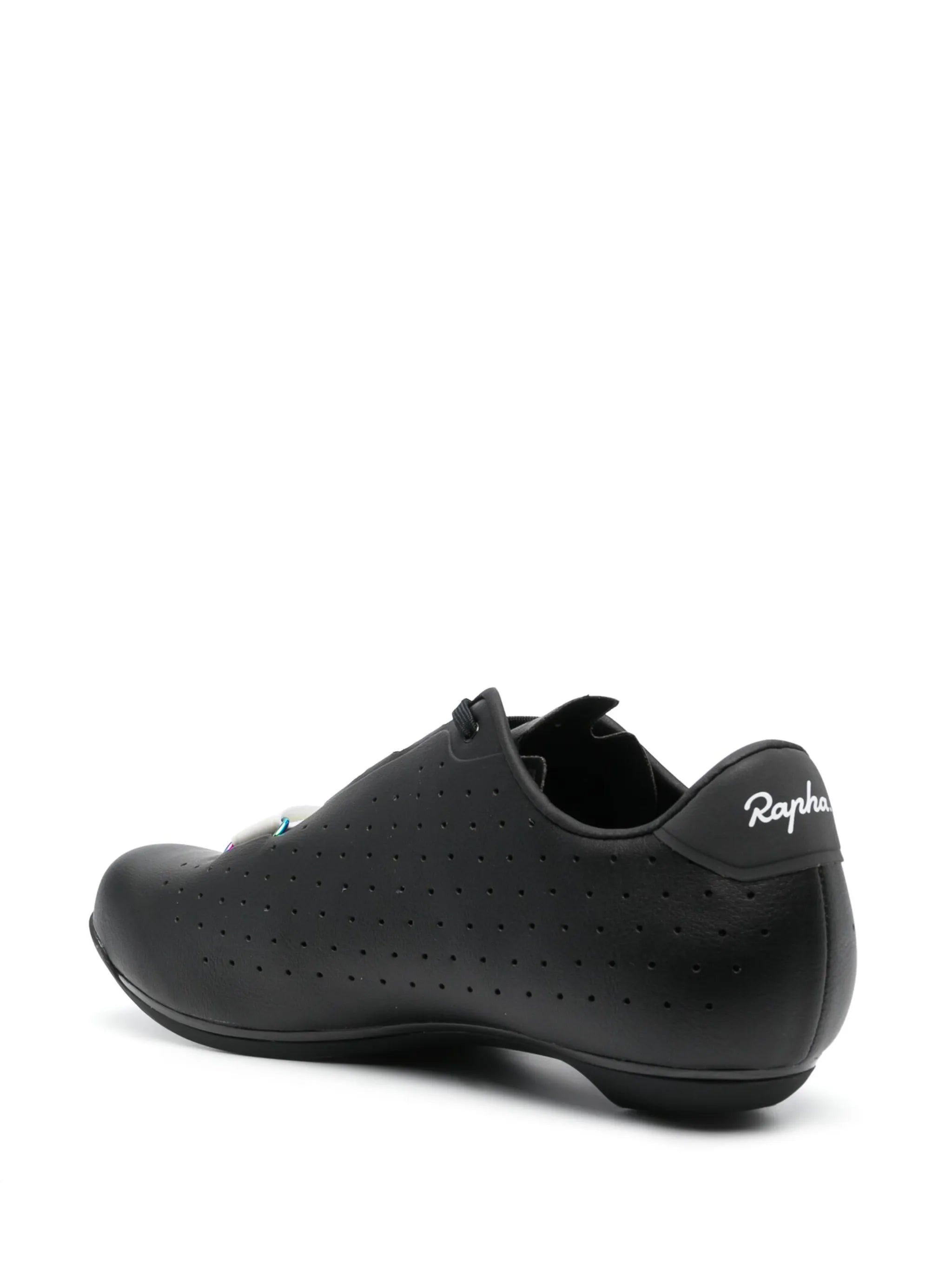 Classic perforated cycling shoes
