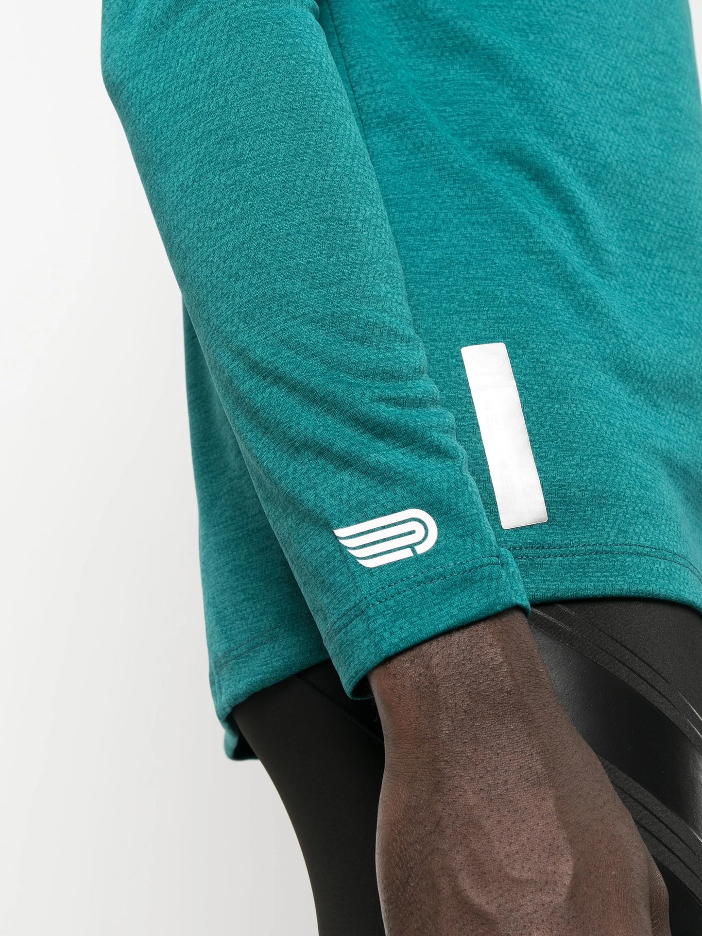 long-sleeved zip sweatshirt