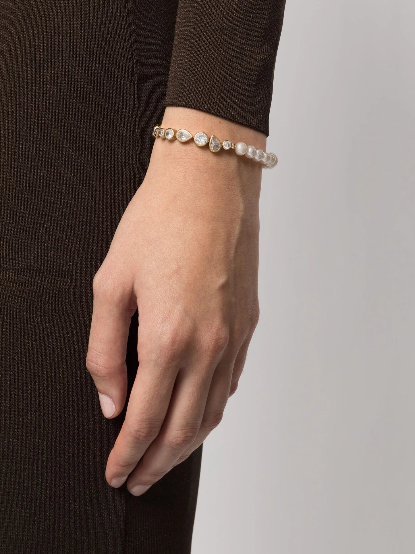 Glitch gold-plated pearl bracelet