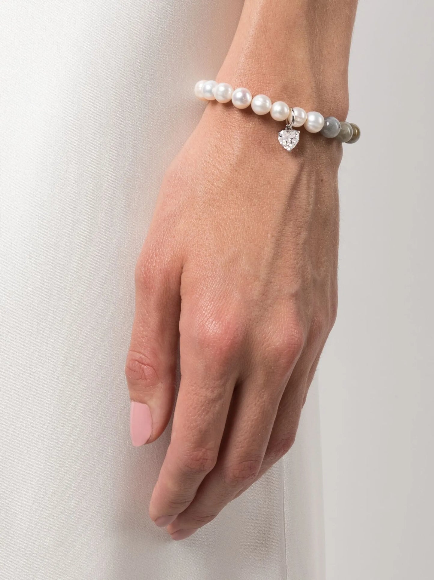 contrast pearl bracelet