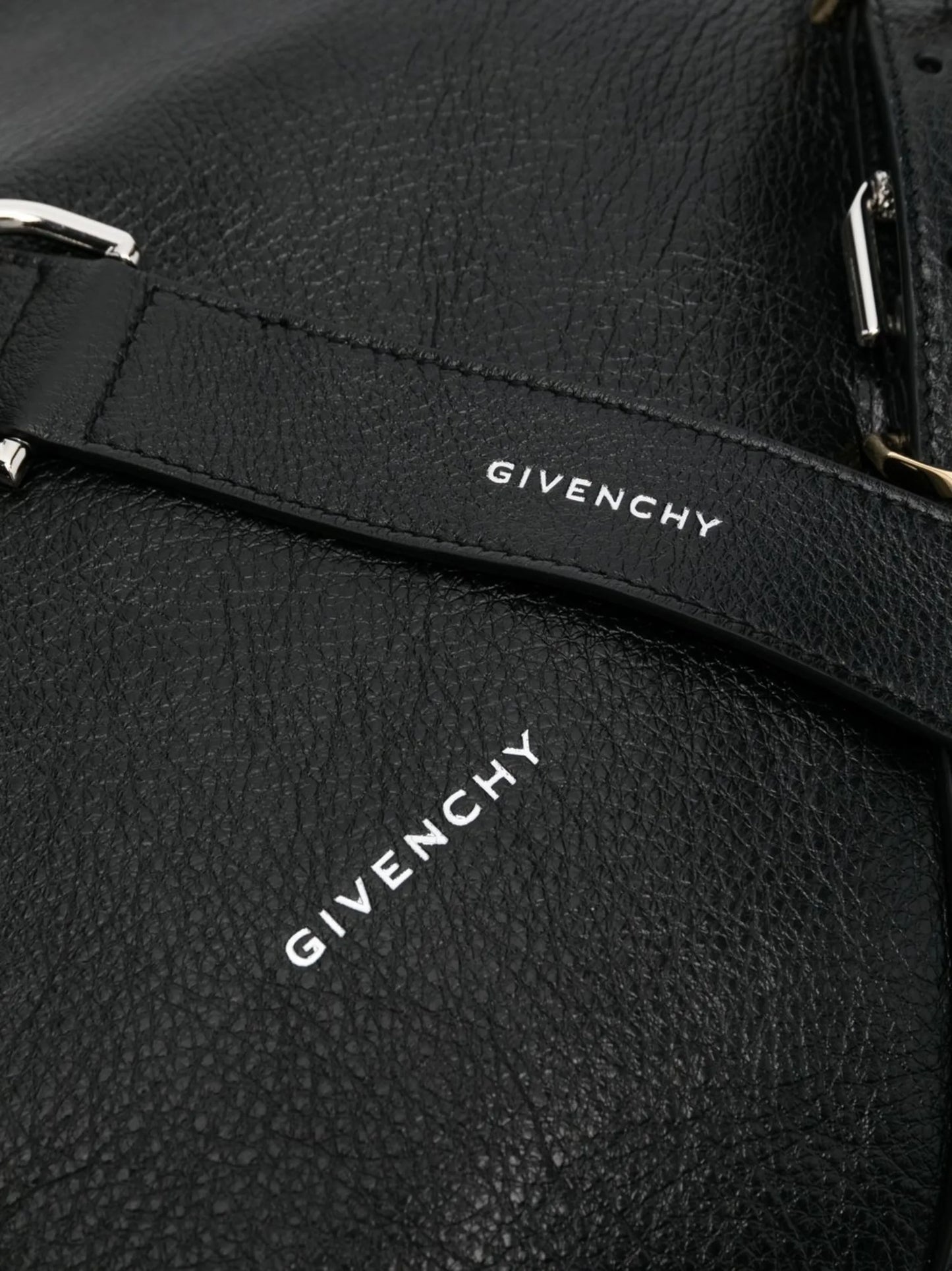 grained-leather shoulder bag