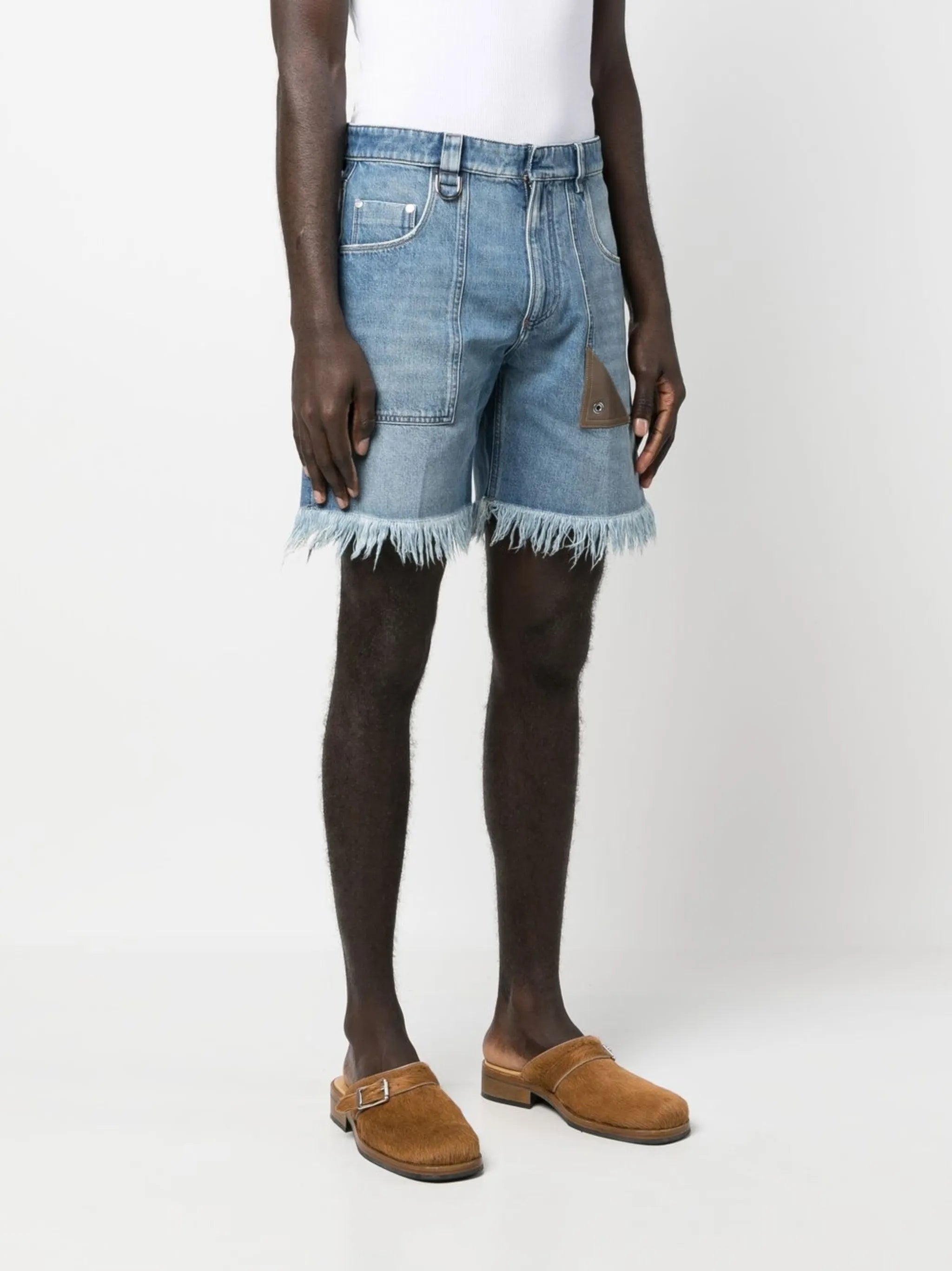 frayed-details denim shorts