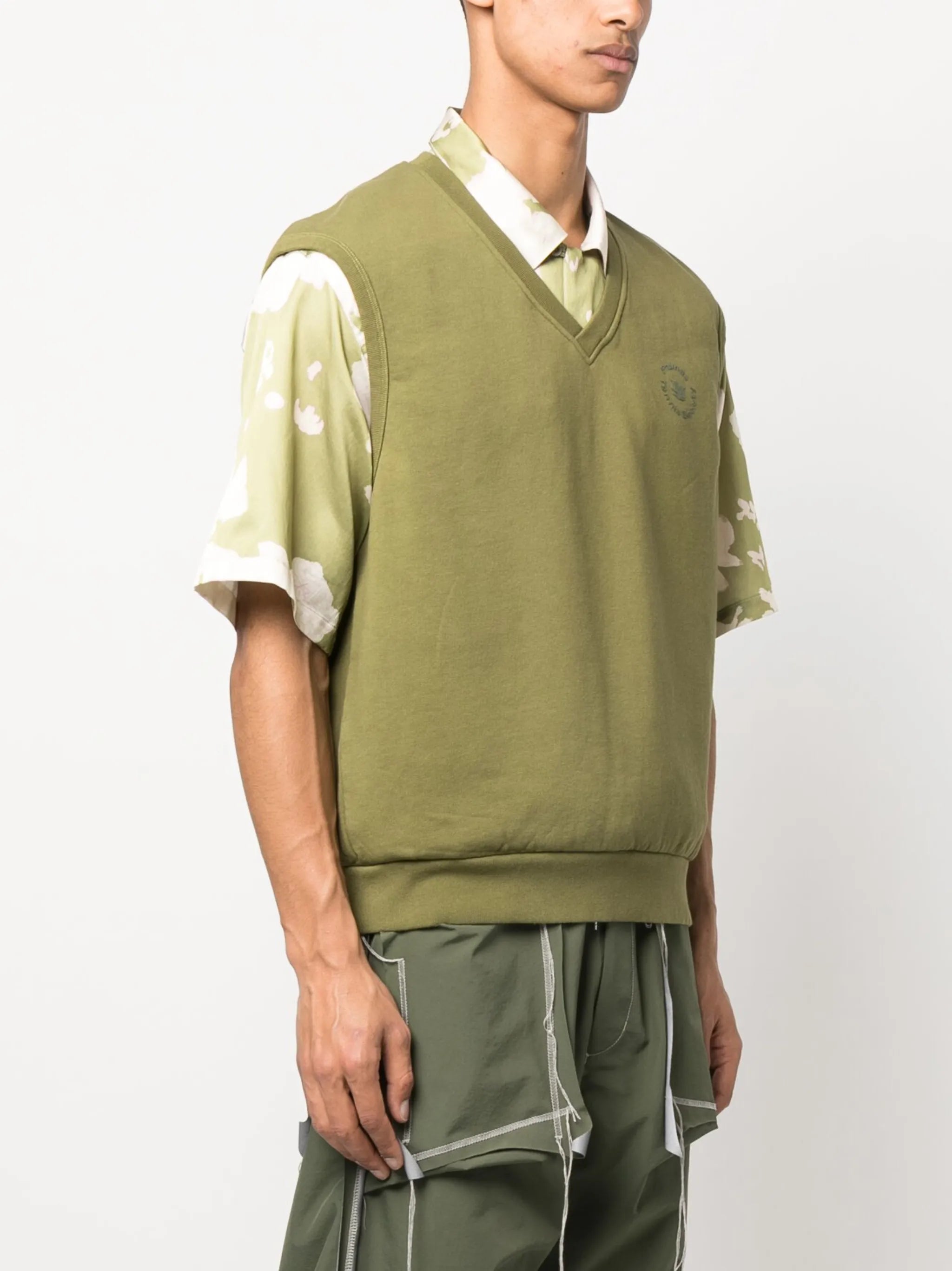 Leo logo-print knitted vest