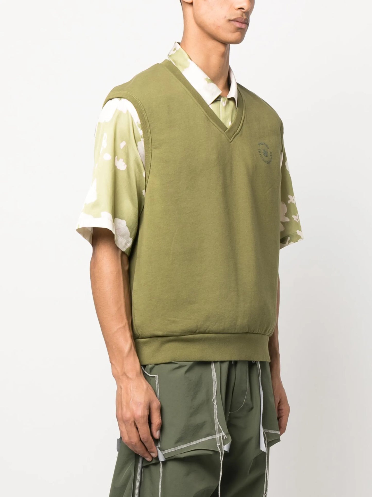 Leo logo-print knitted vest
