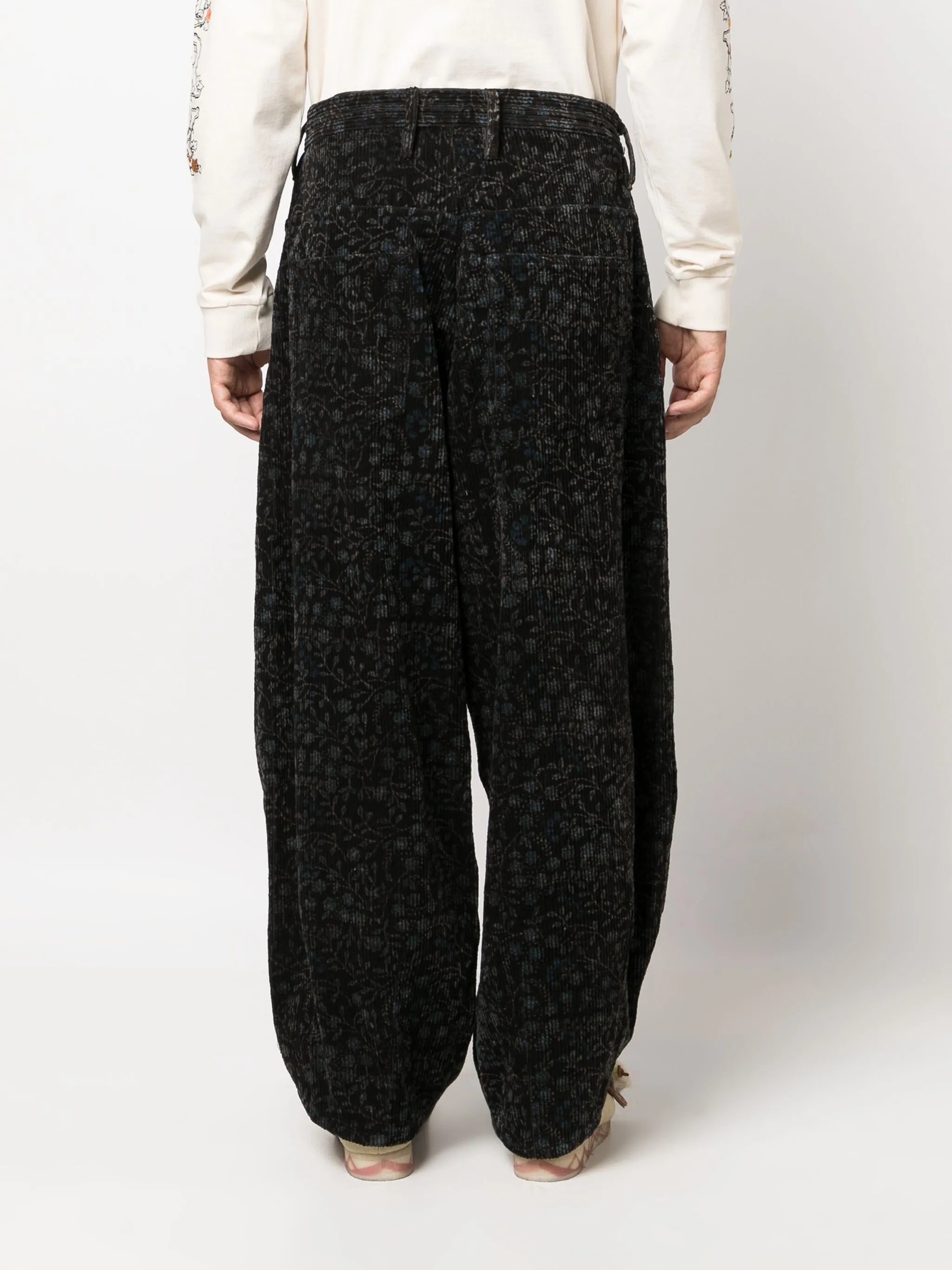 floral-print corduroy trousers