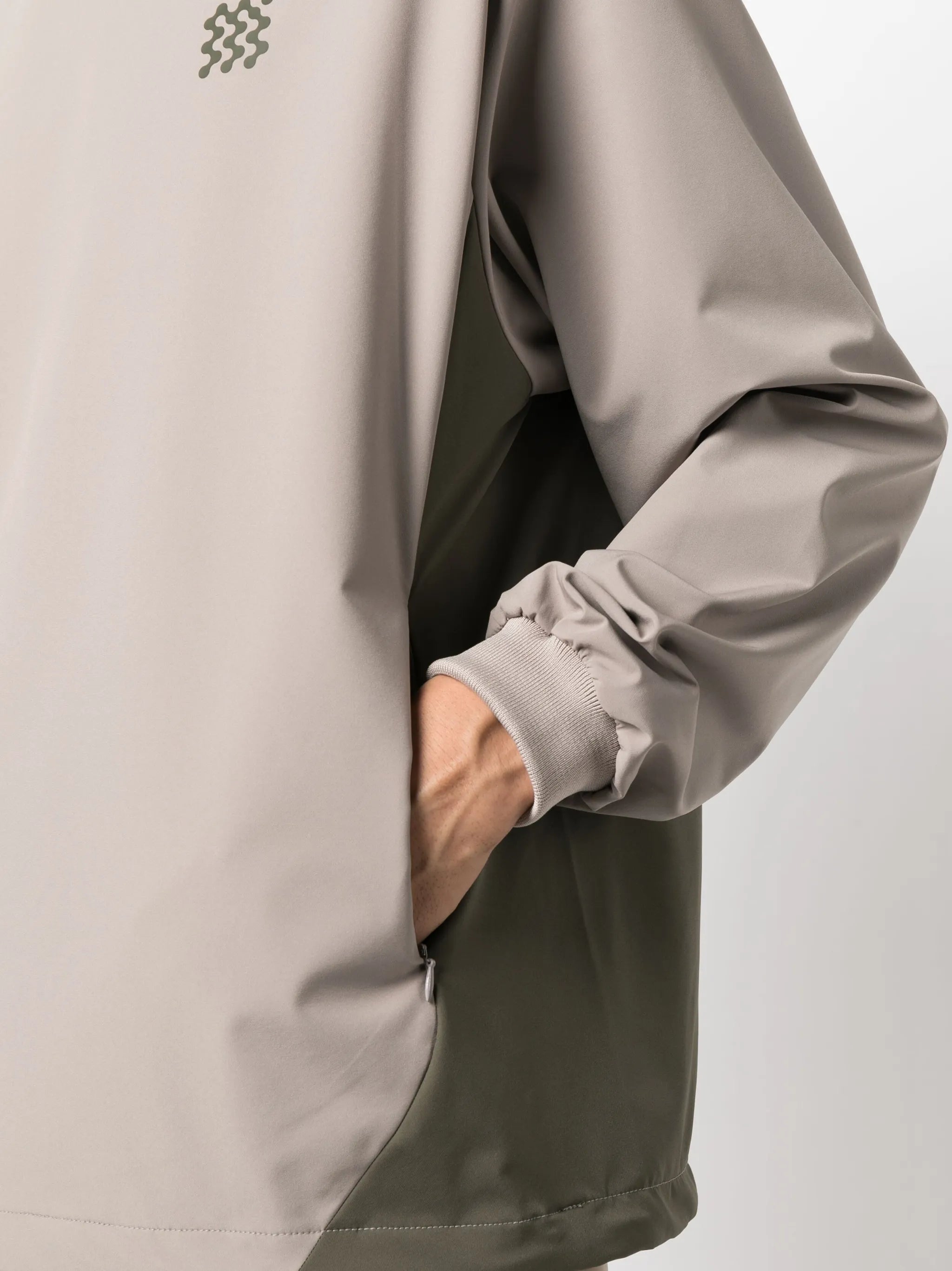 Gailes water-resistant windbreaker