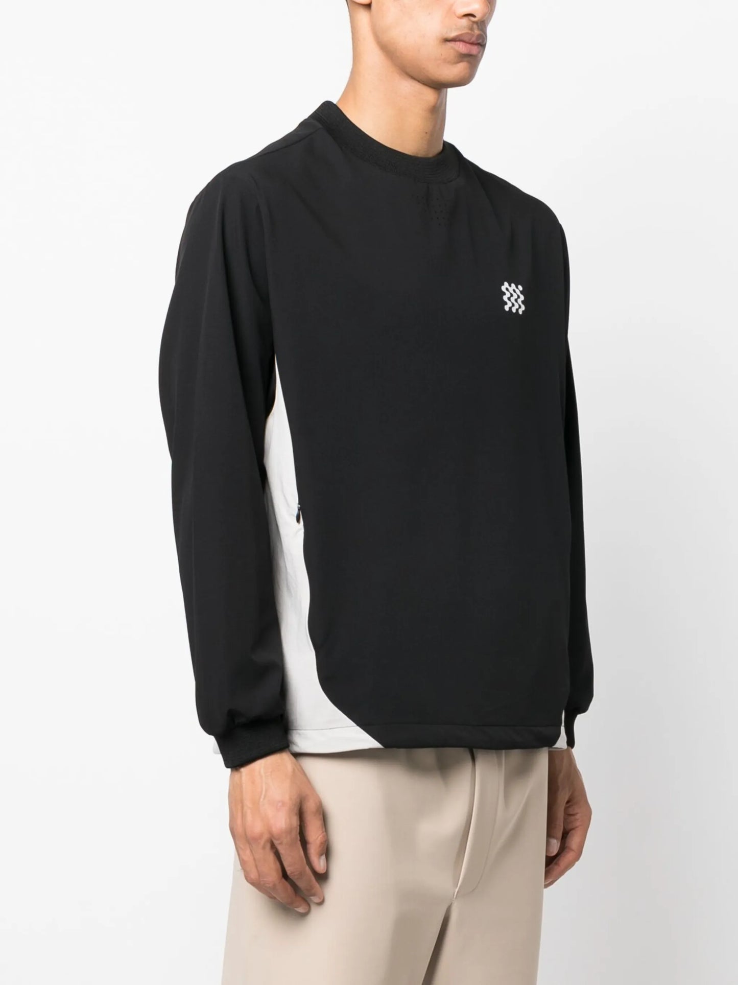two-tone pullover windbreaker