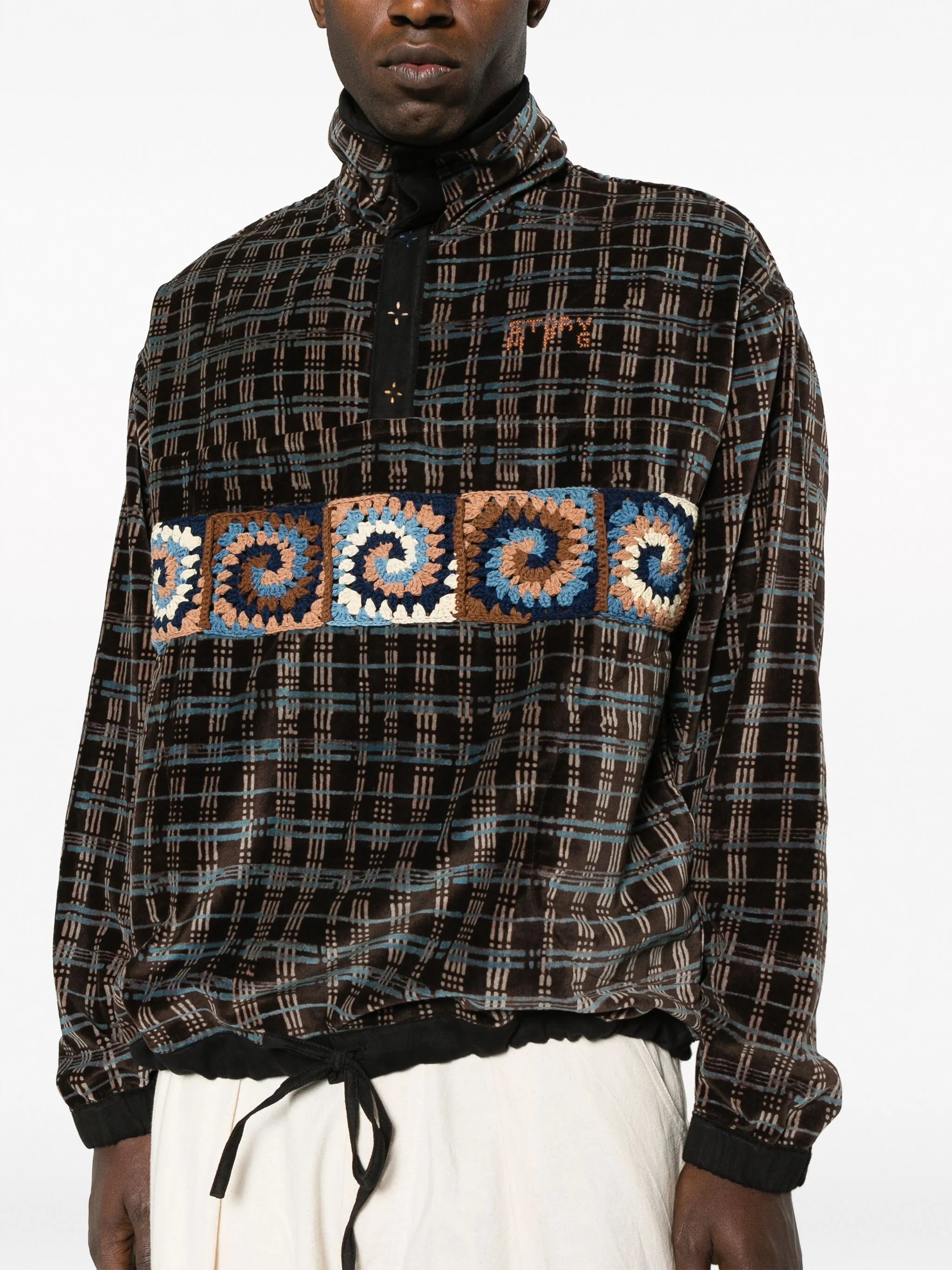 grid-pattern crochet-panel sweatshirt