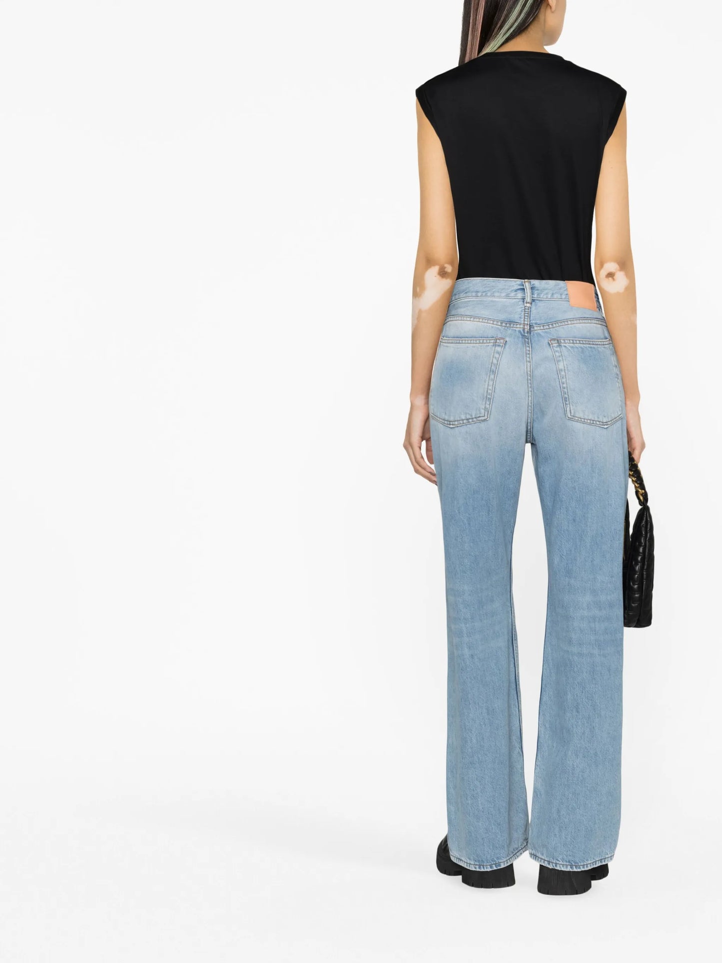 logo-print button-embellished top