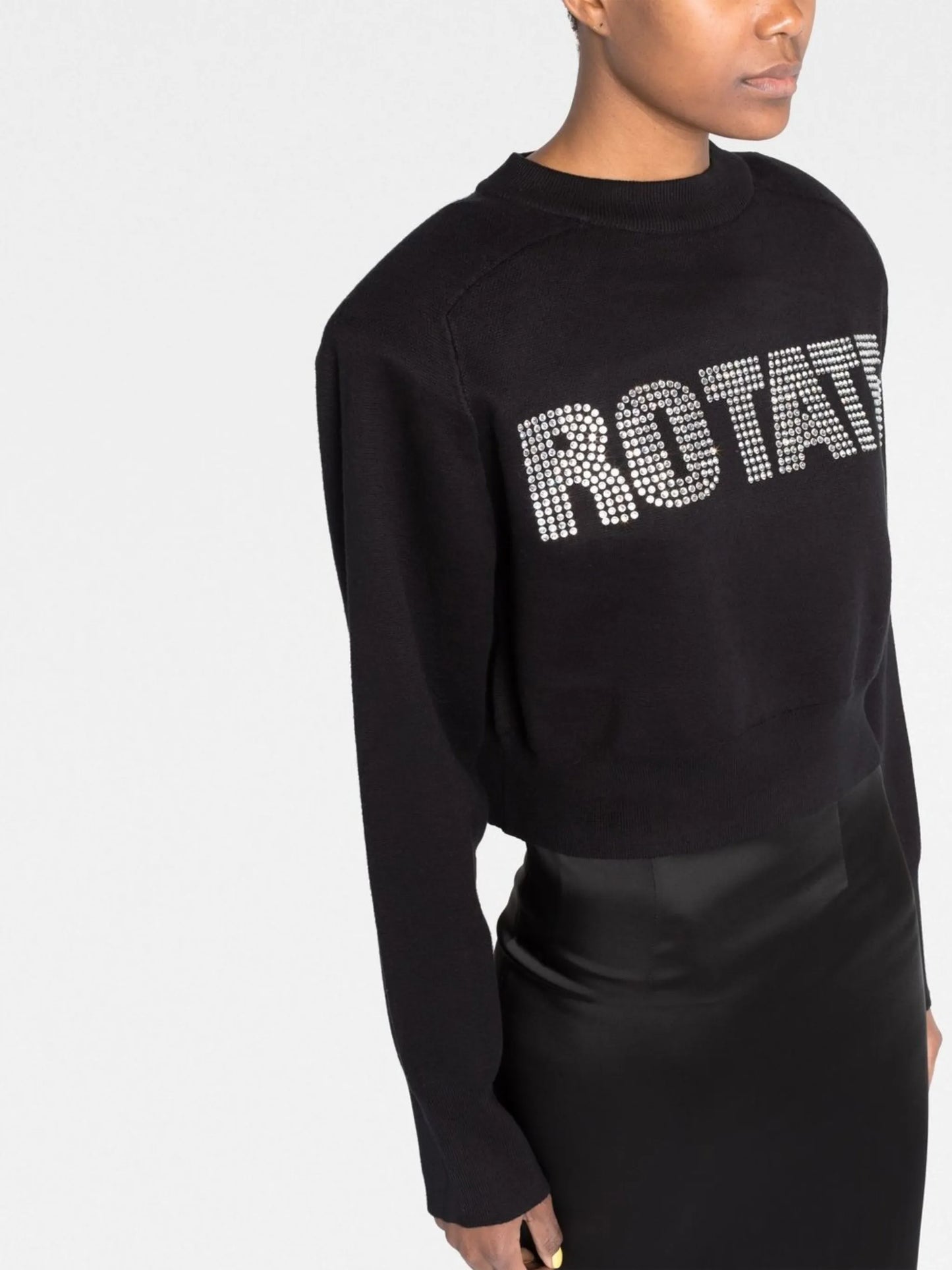 long sleeves cropped sweatshirt