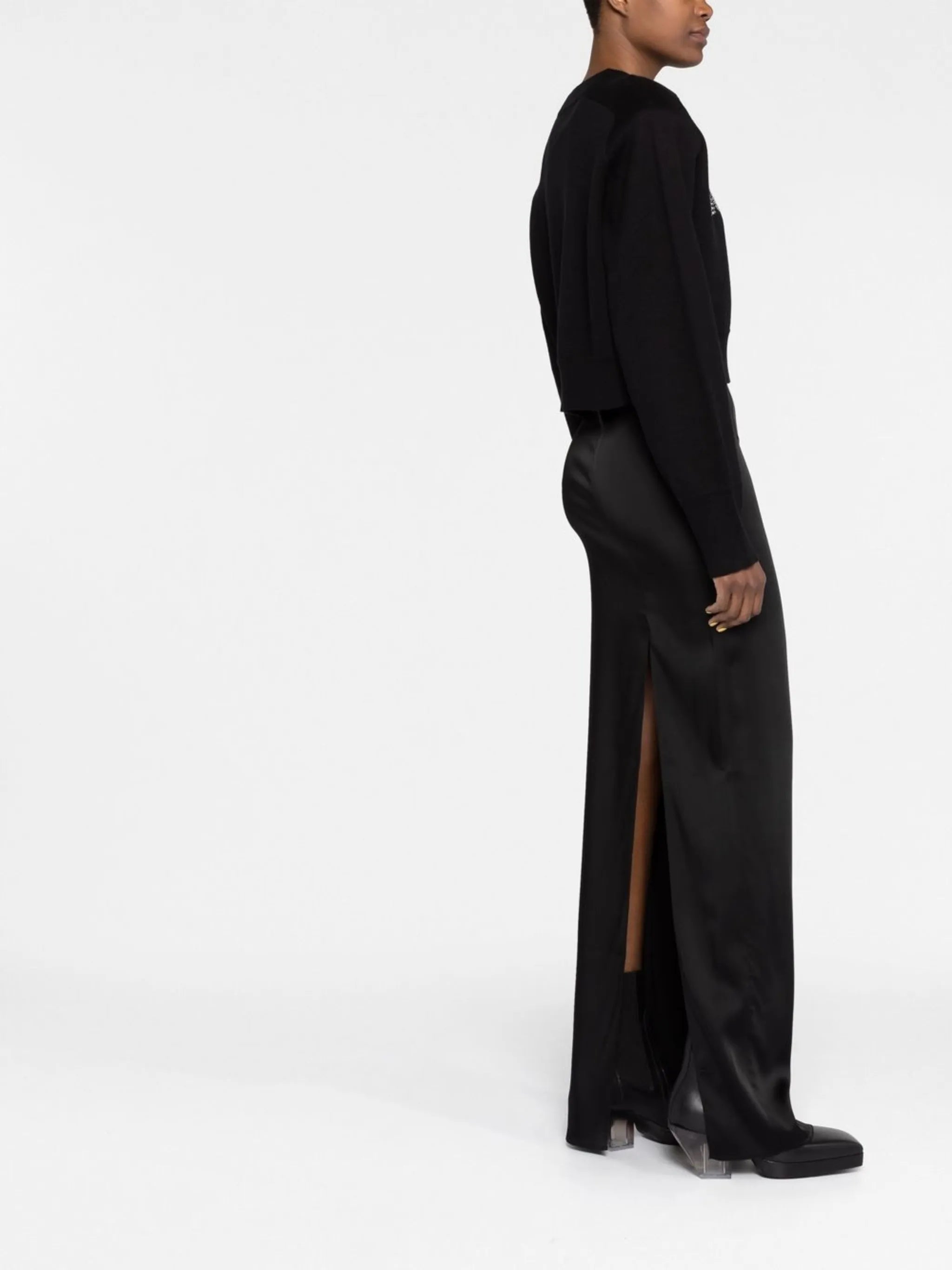 long sleeves cropped sweatshirt
