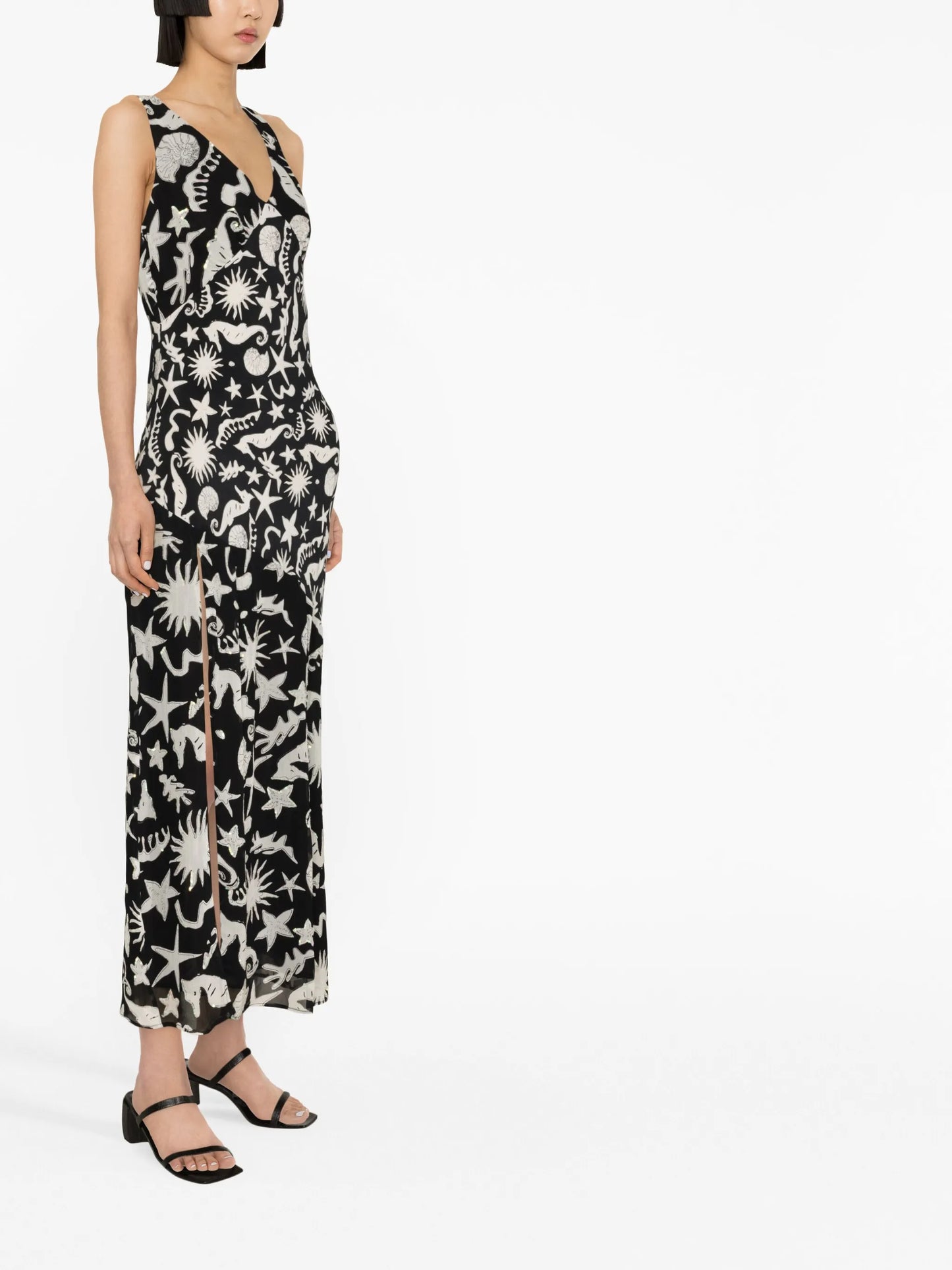Moniq sleeveless midi dress