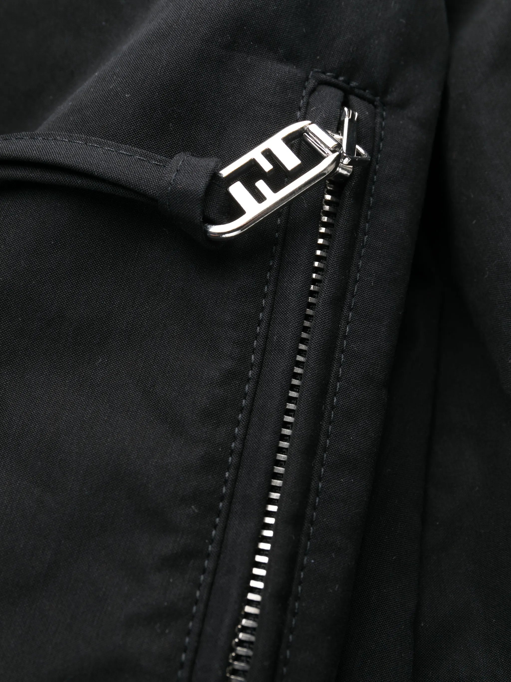 logo-patch wide-leg trousers