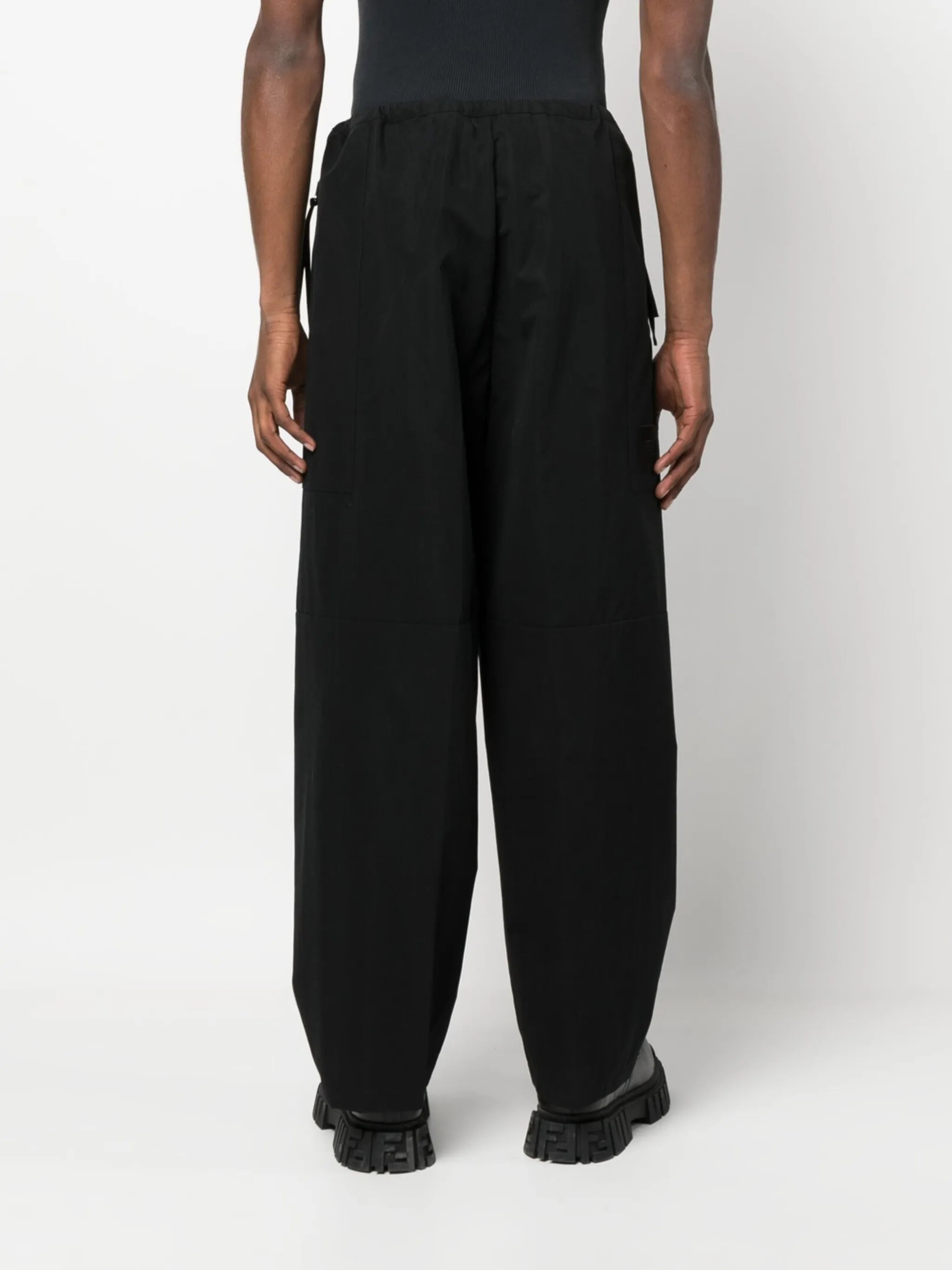 logo-patch wide-leg trousers