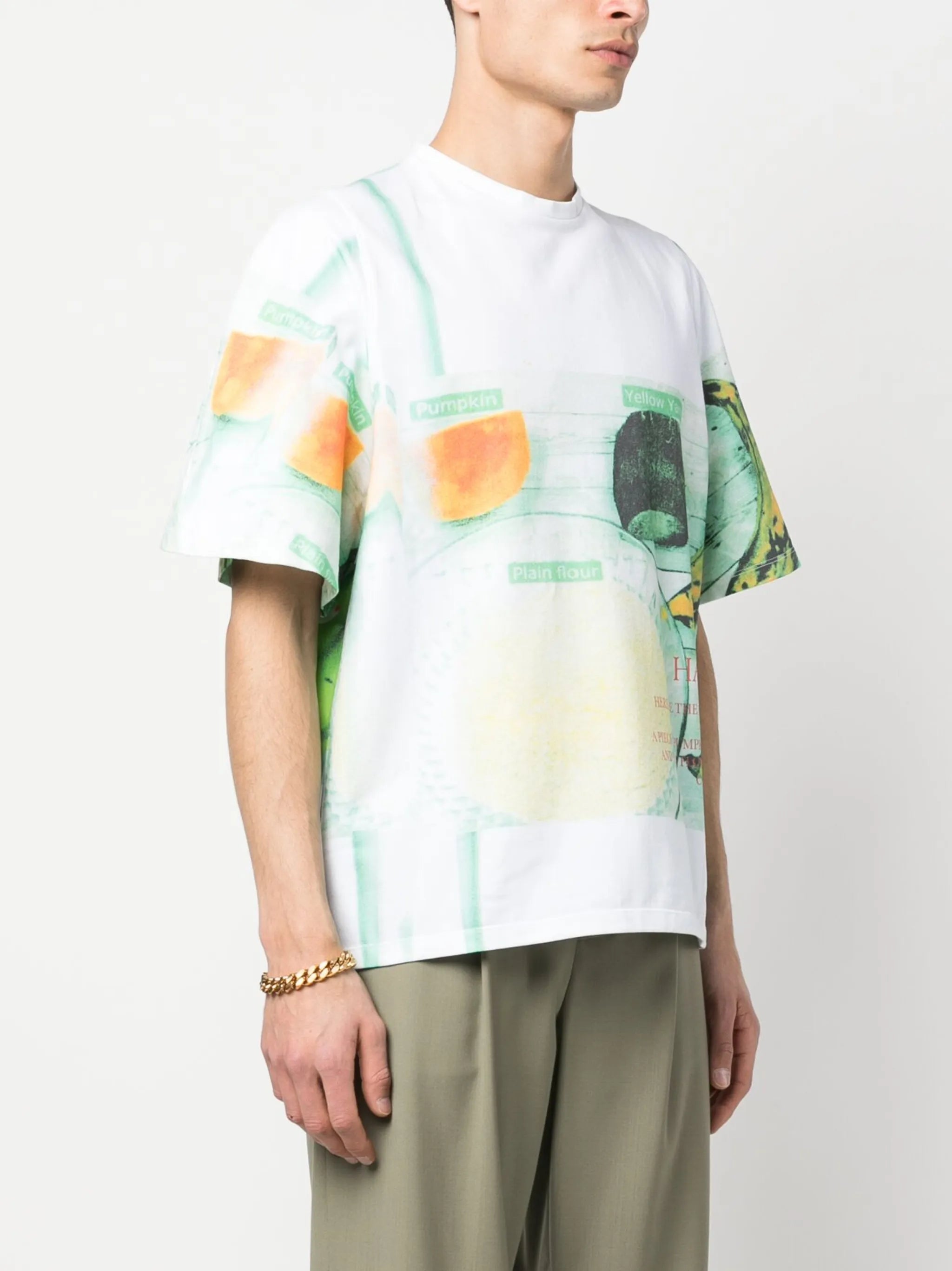 graphic-print T-shirt