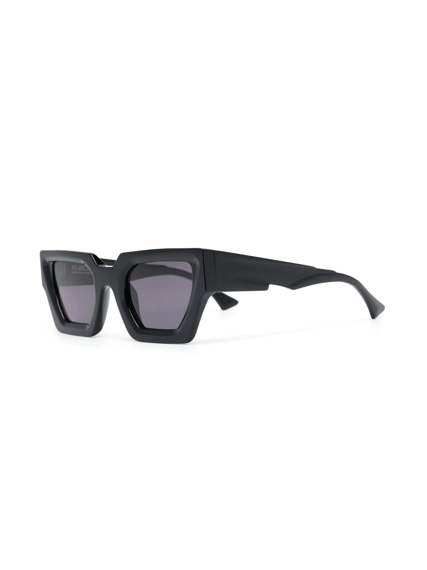 cat-eye frame sunglasses