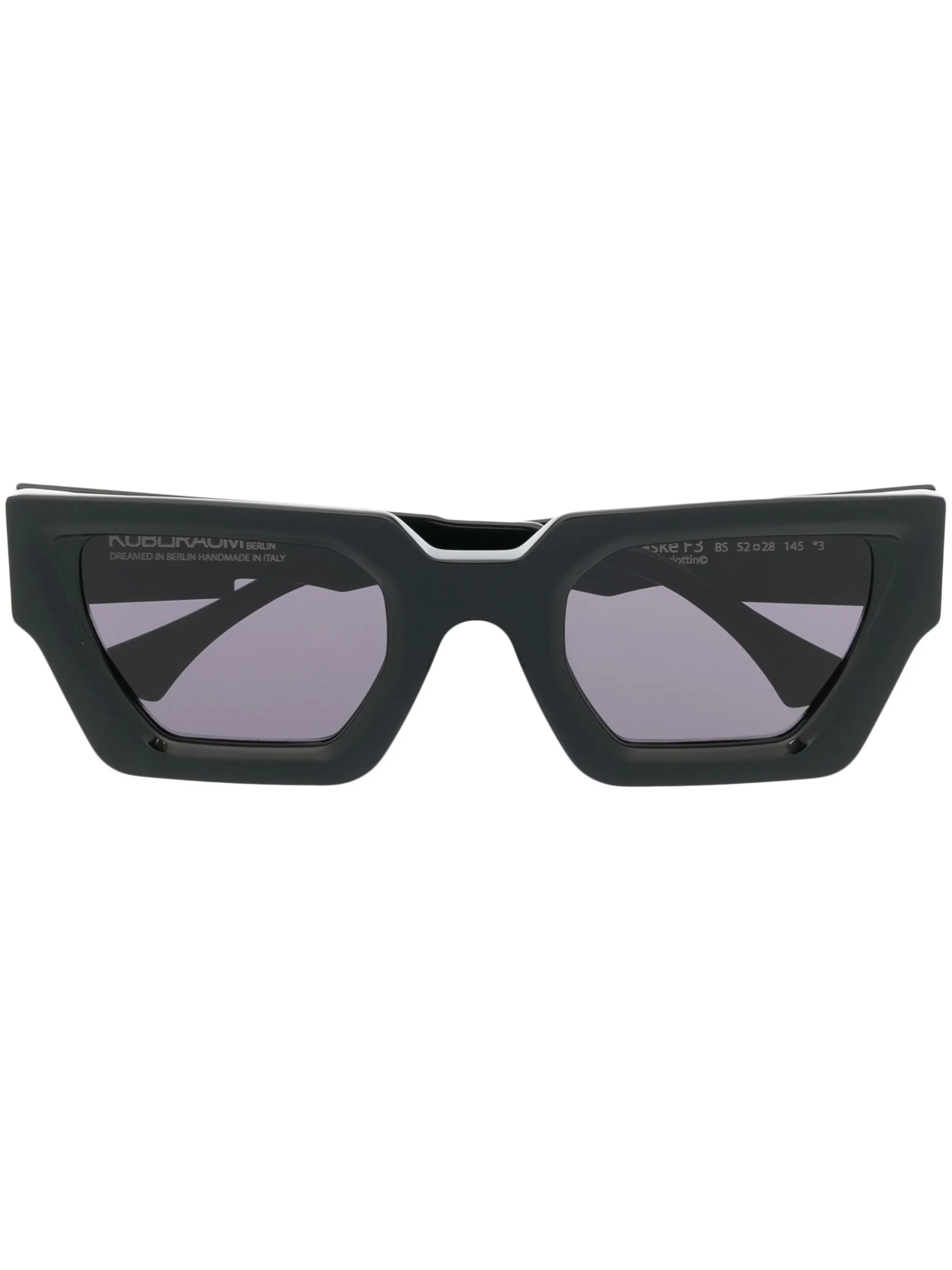 cat-eye frame sunglasses