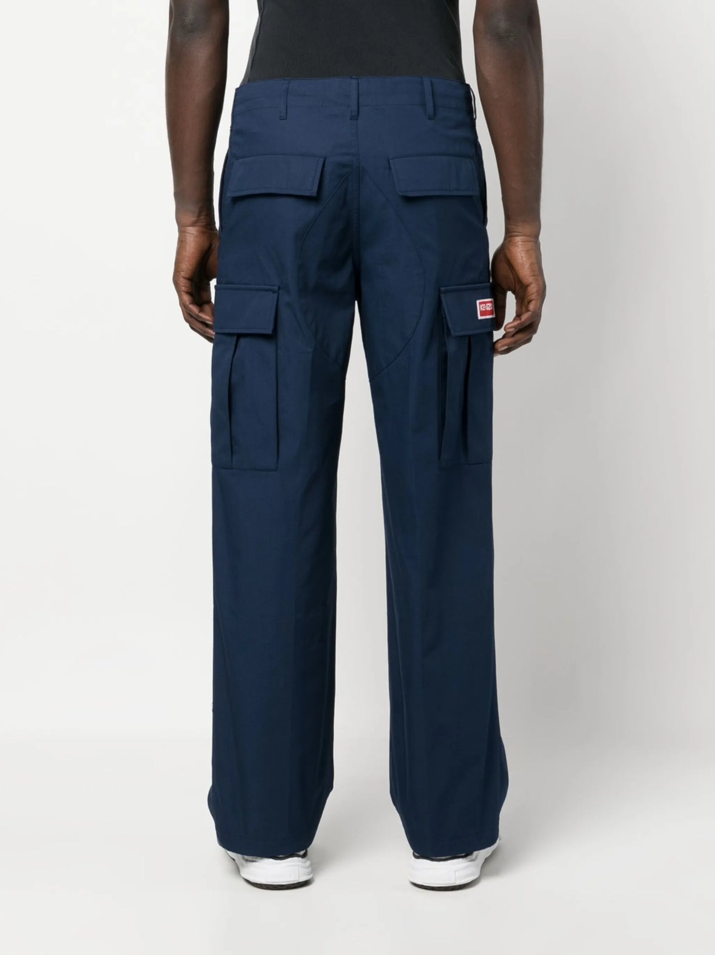 straight-leg cargo trousers
