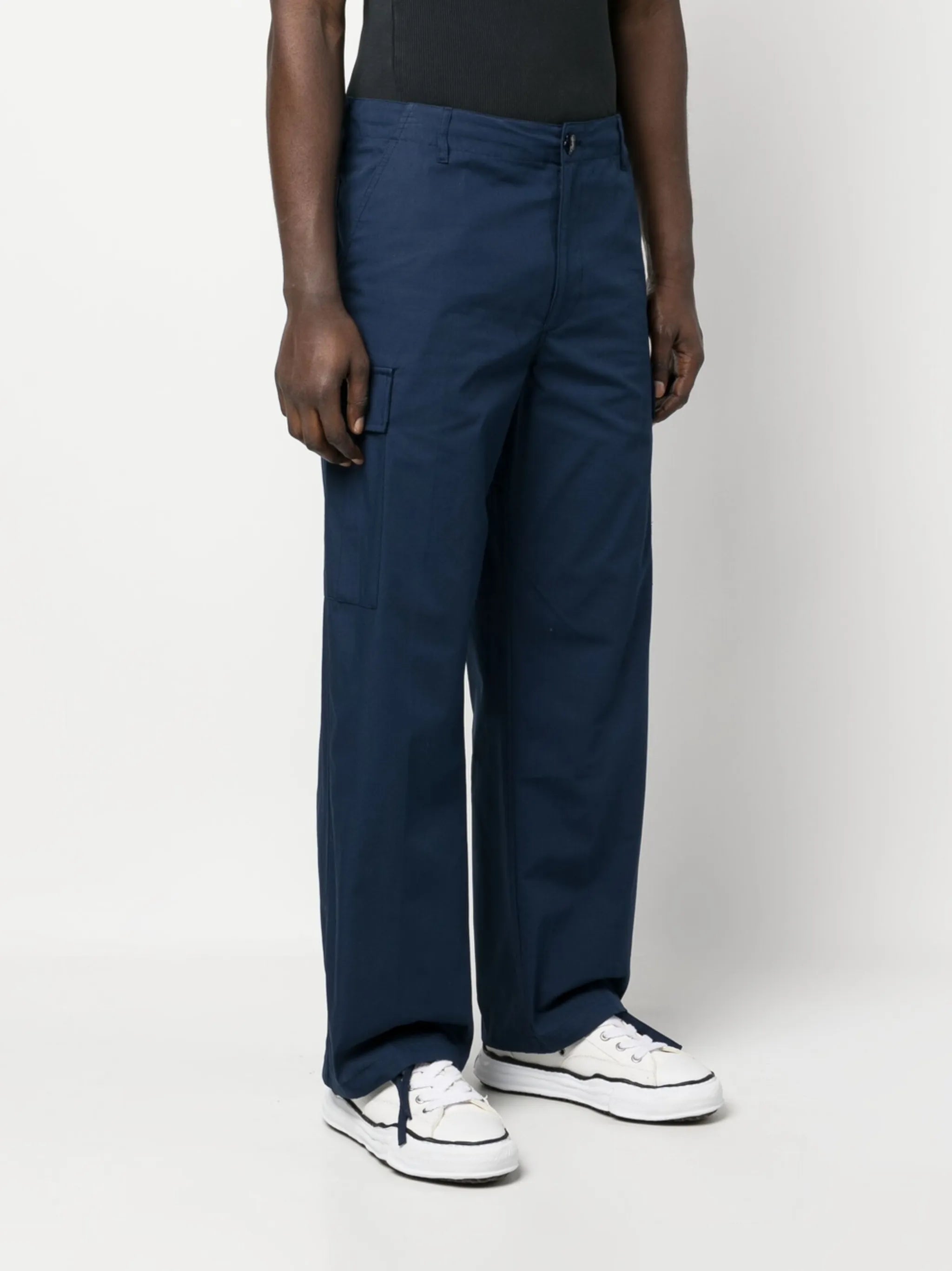 straight-leg cargo trousers