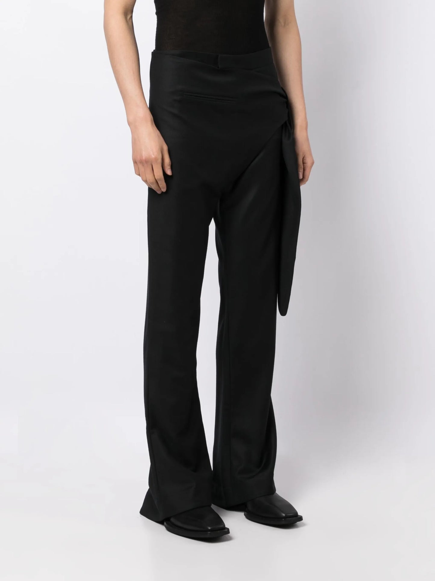 tie-fastening wool trousers
