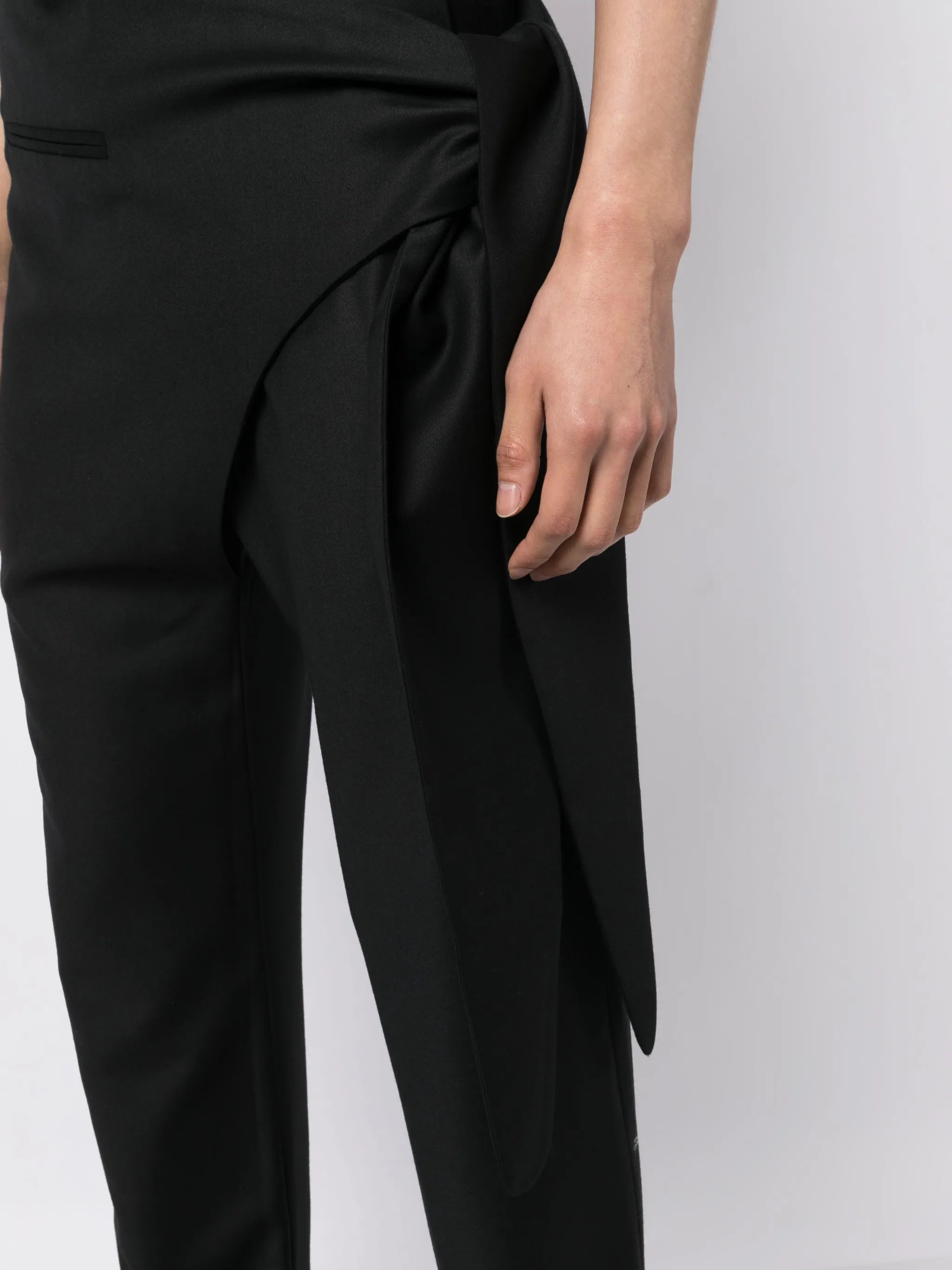tie-fastening wool trousers