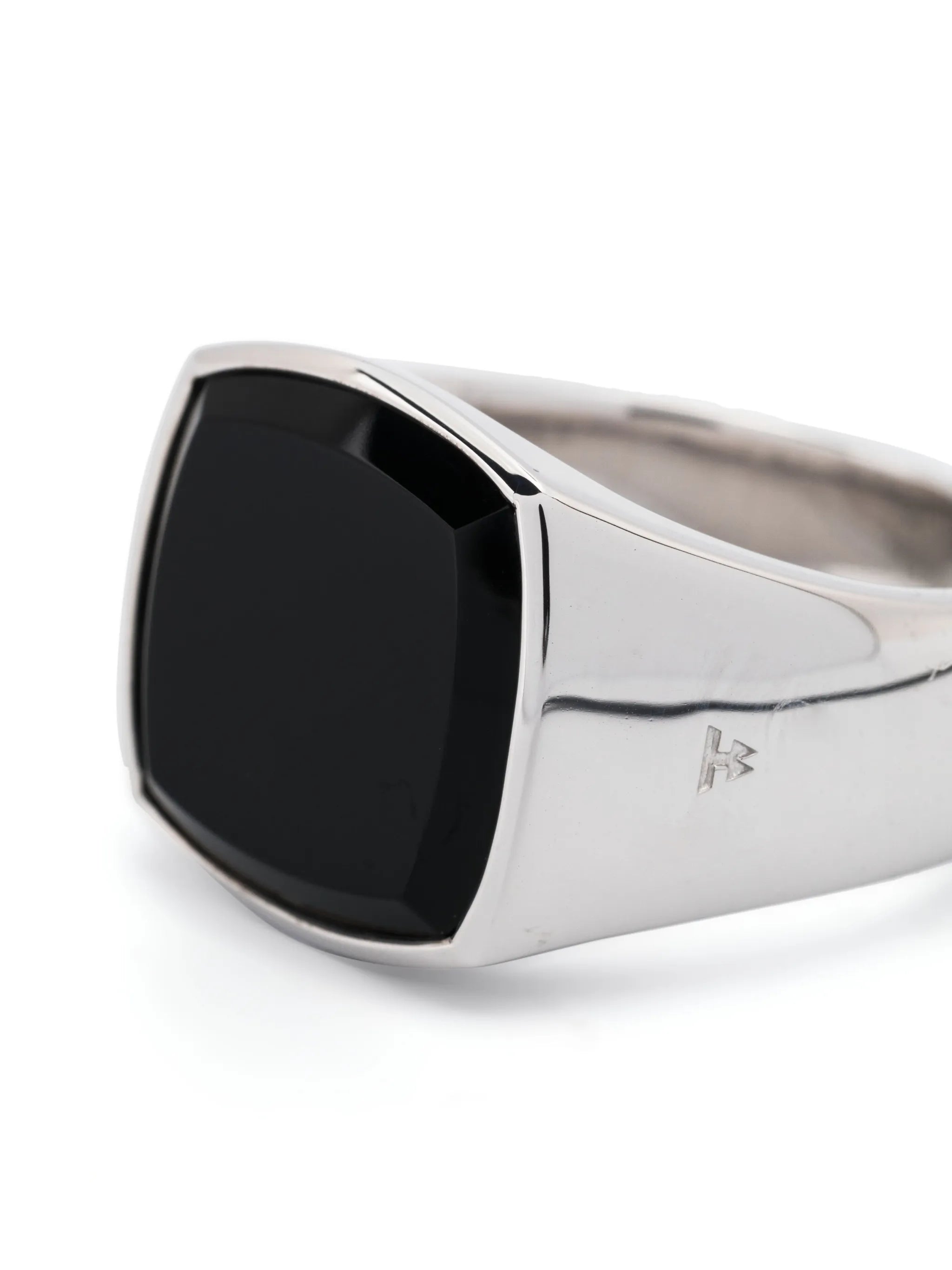 Cushion polished onyx ring