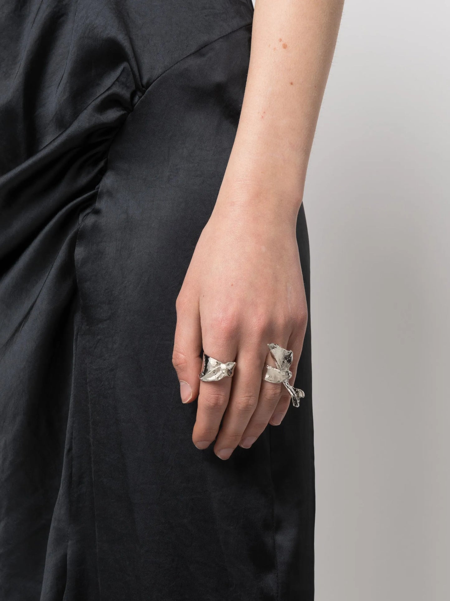 knot set-of-two rings