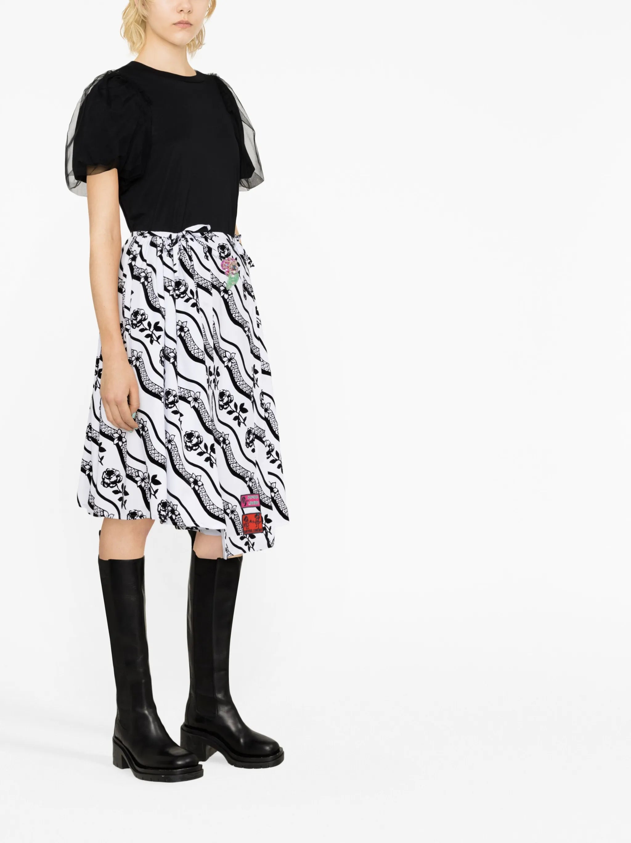 all-over graphic print skirt