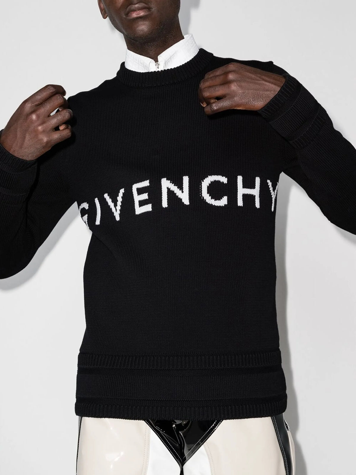 logo-intarsia crew-neck jumper