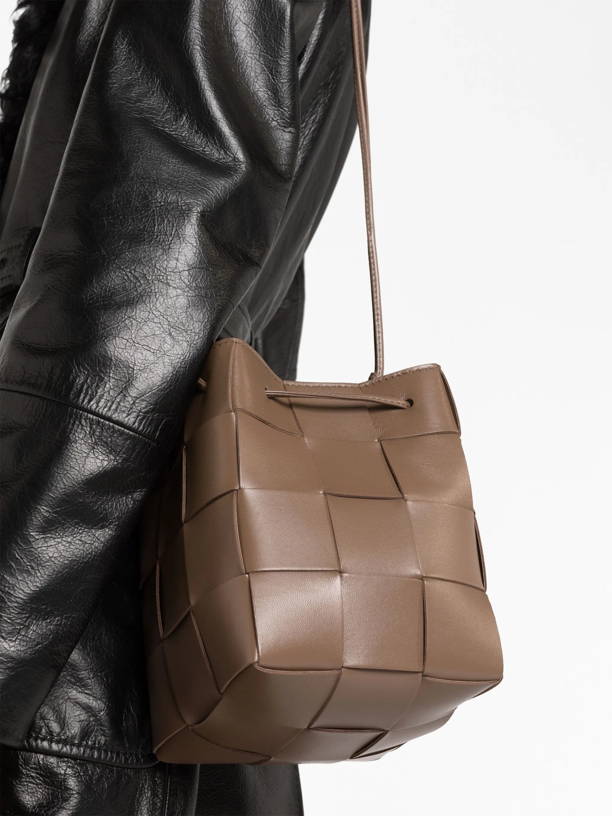 small Intreccio bucket bag